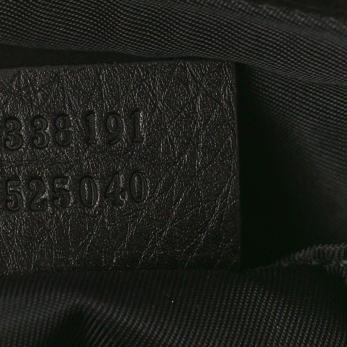 Gucci Pebbled Calfskin Soho Cosmetic Case Black 7 of 9