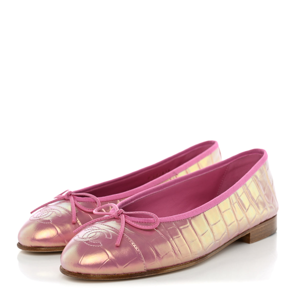 Chanel Iridescent Calfskin Crocodile Embossed Ballerina Flats  35.5 Pink 4 of 11