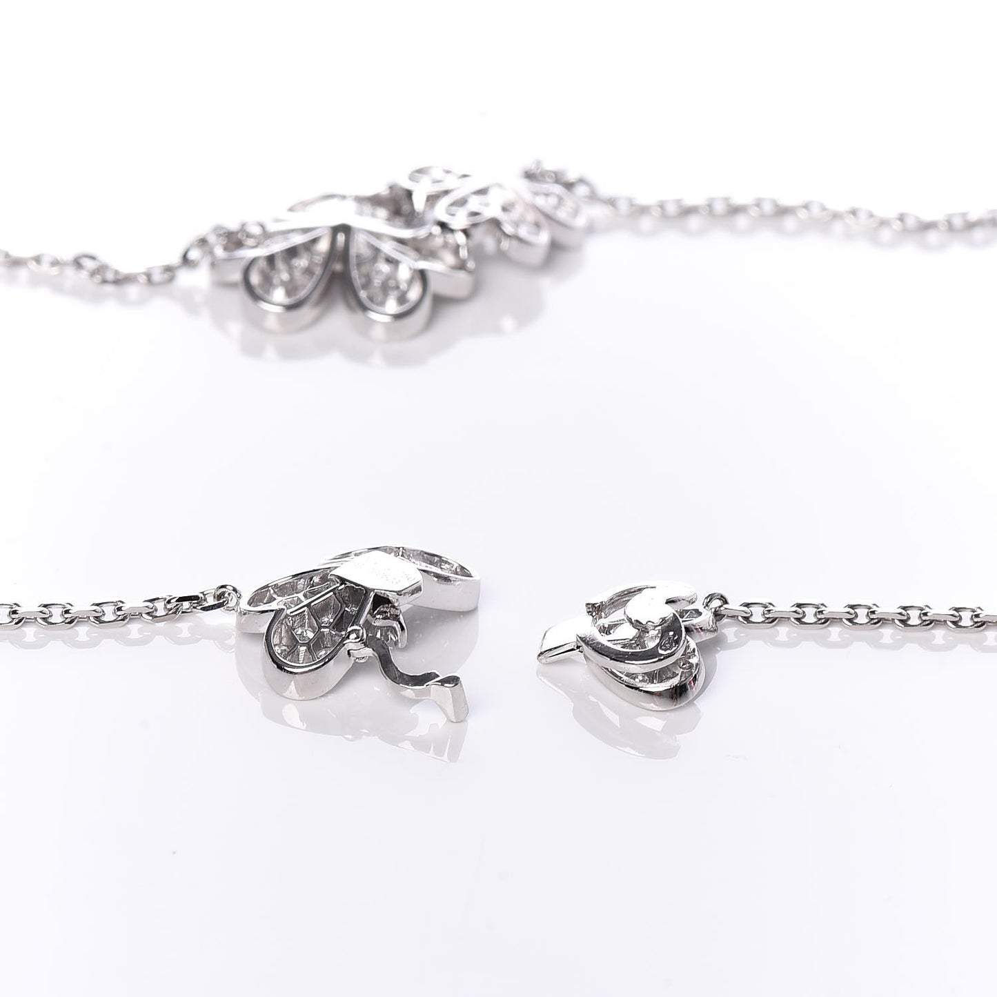 18K White Gold Diamond 9 Flowers Frivole Necklace