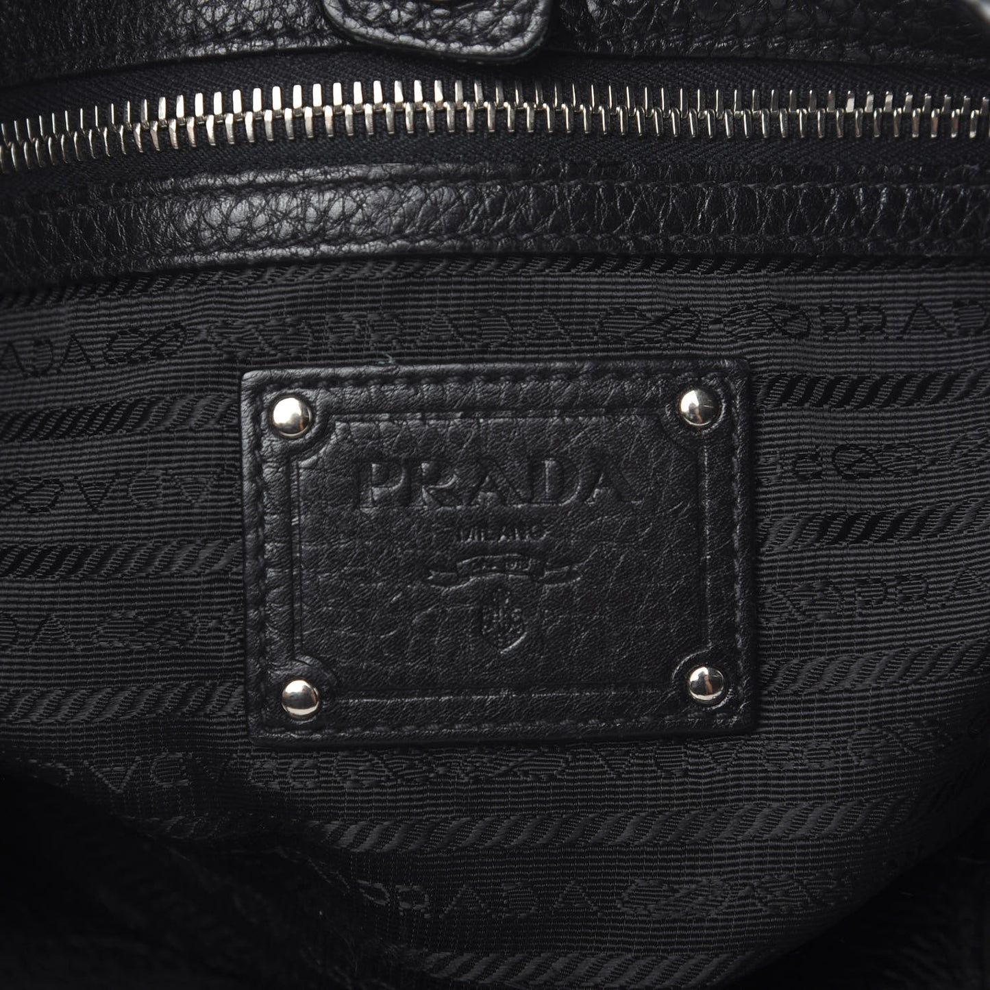 Vitello Daino Side Pocket Hobo Black