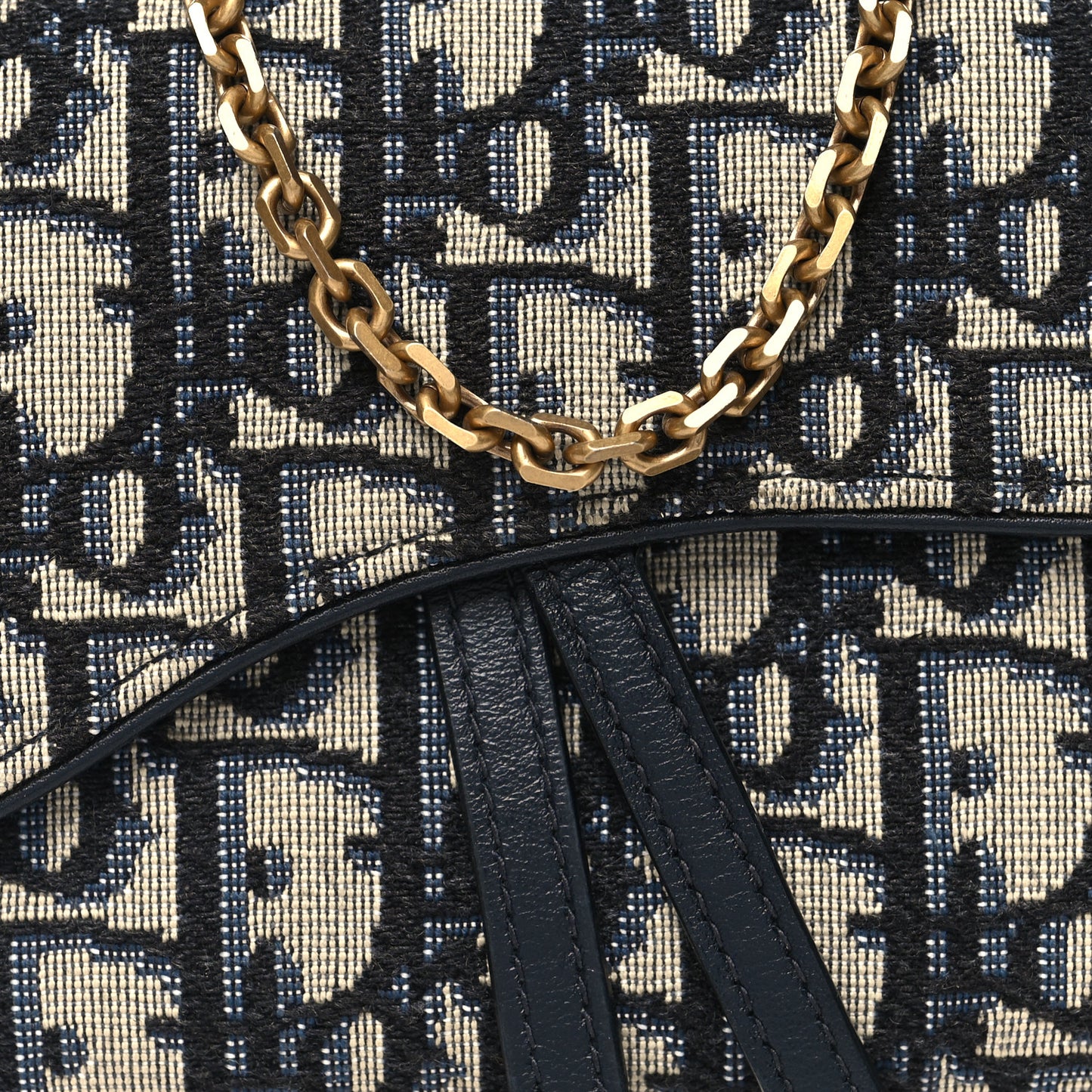 Oblique Saddle Chain Long Wallet Blue
