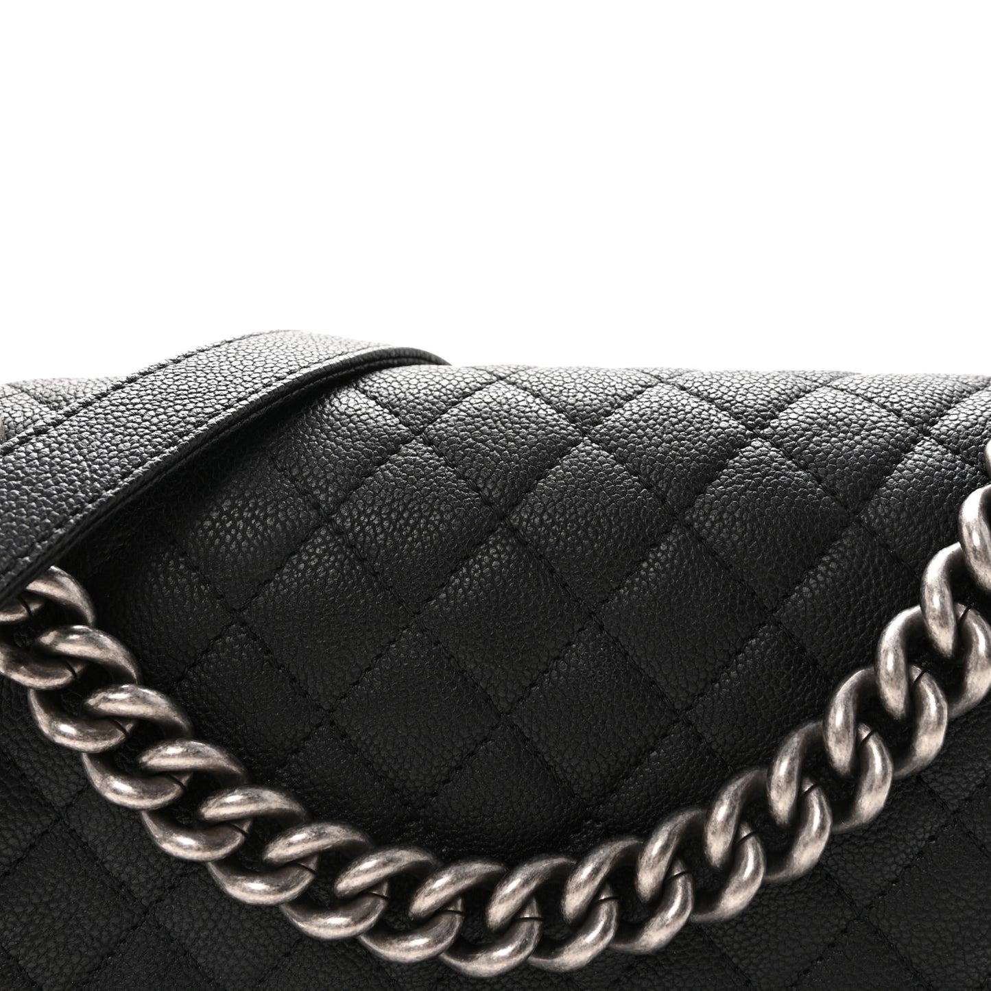 Caviar Quilted Medium Boy Flap Black