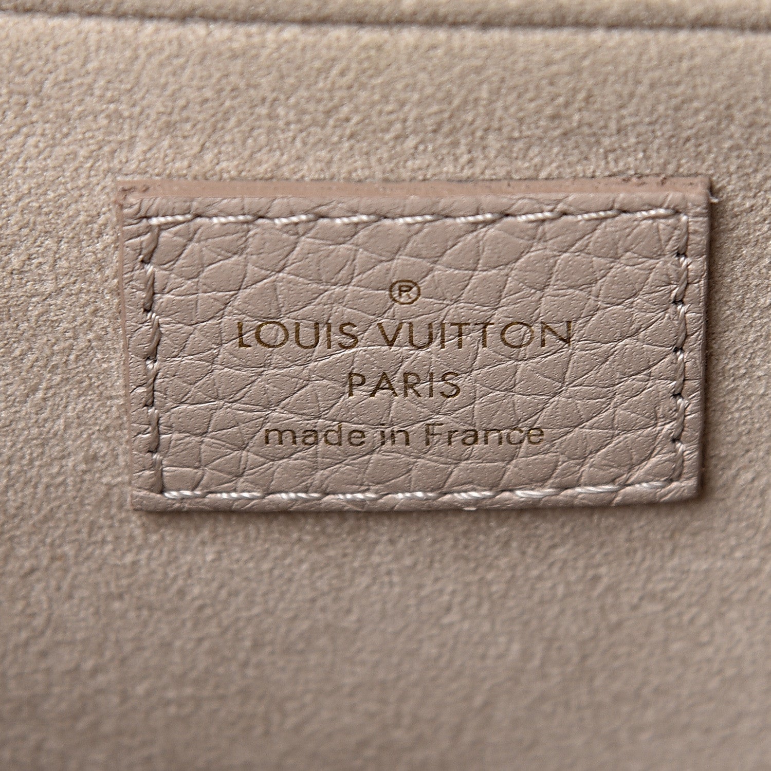 Louis Vuitton Taurillon Volta Galet 6 of 14