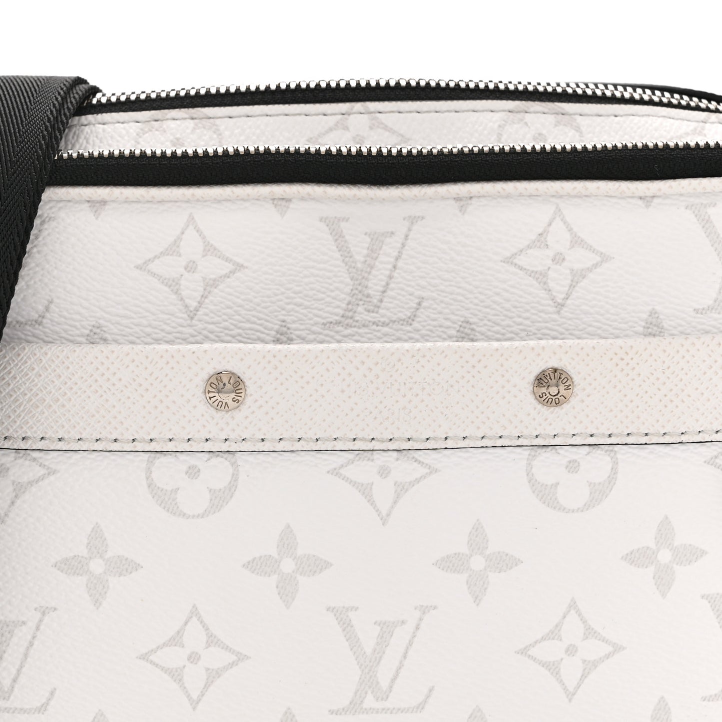 Taiga Monogram Alpha Messenger Optic White