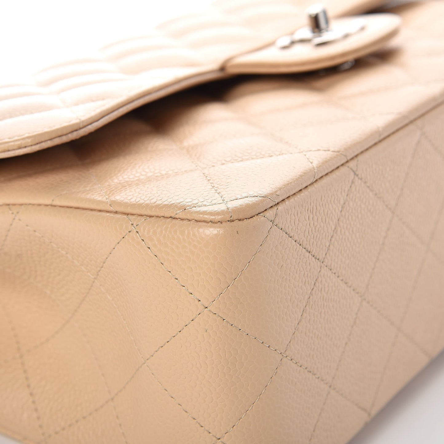 Caviar Quilted Jumbo Double Flap Beige Clair