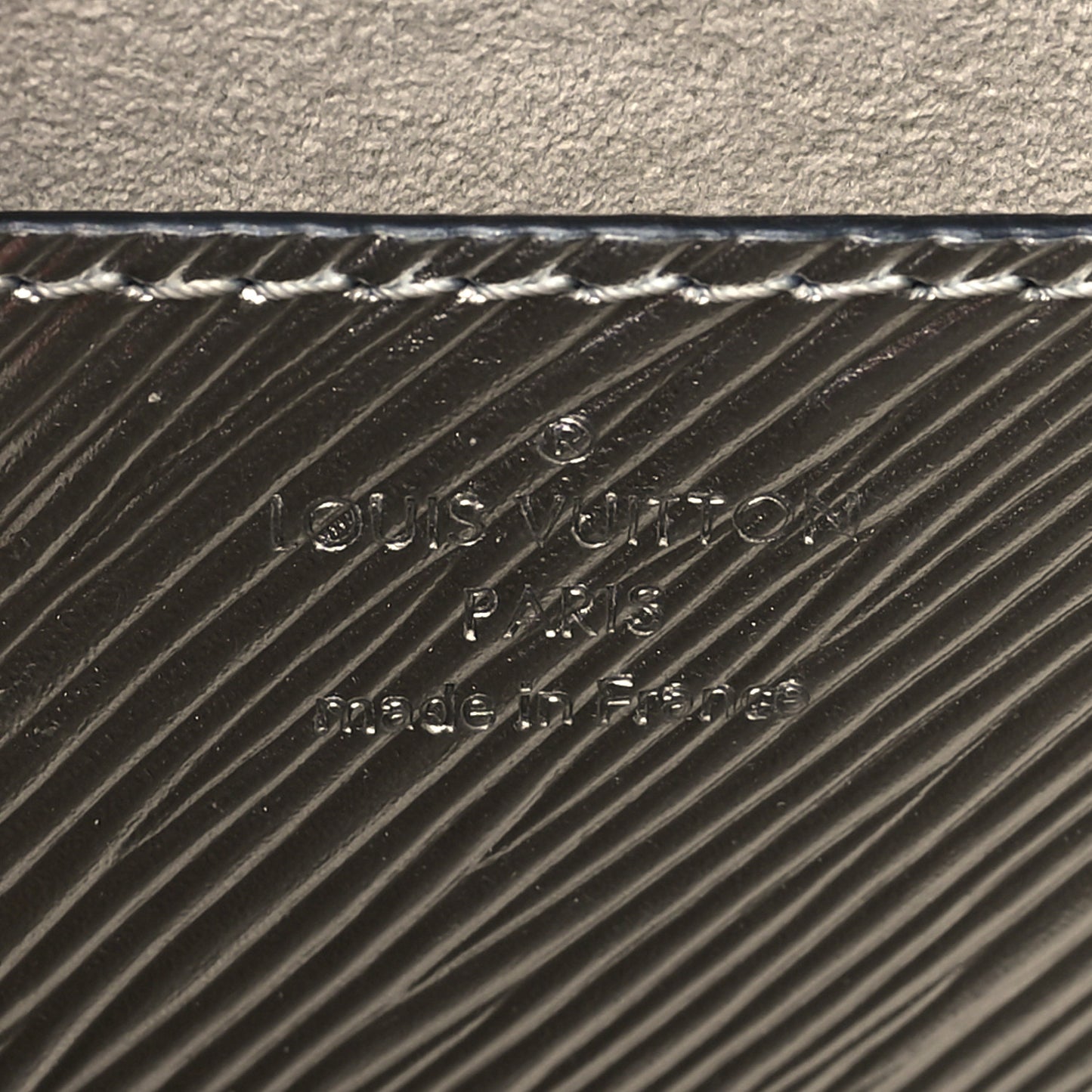 Epi Twist Shoulder Bag MM Marine Orange