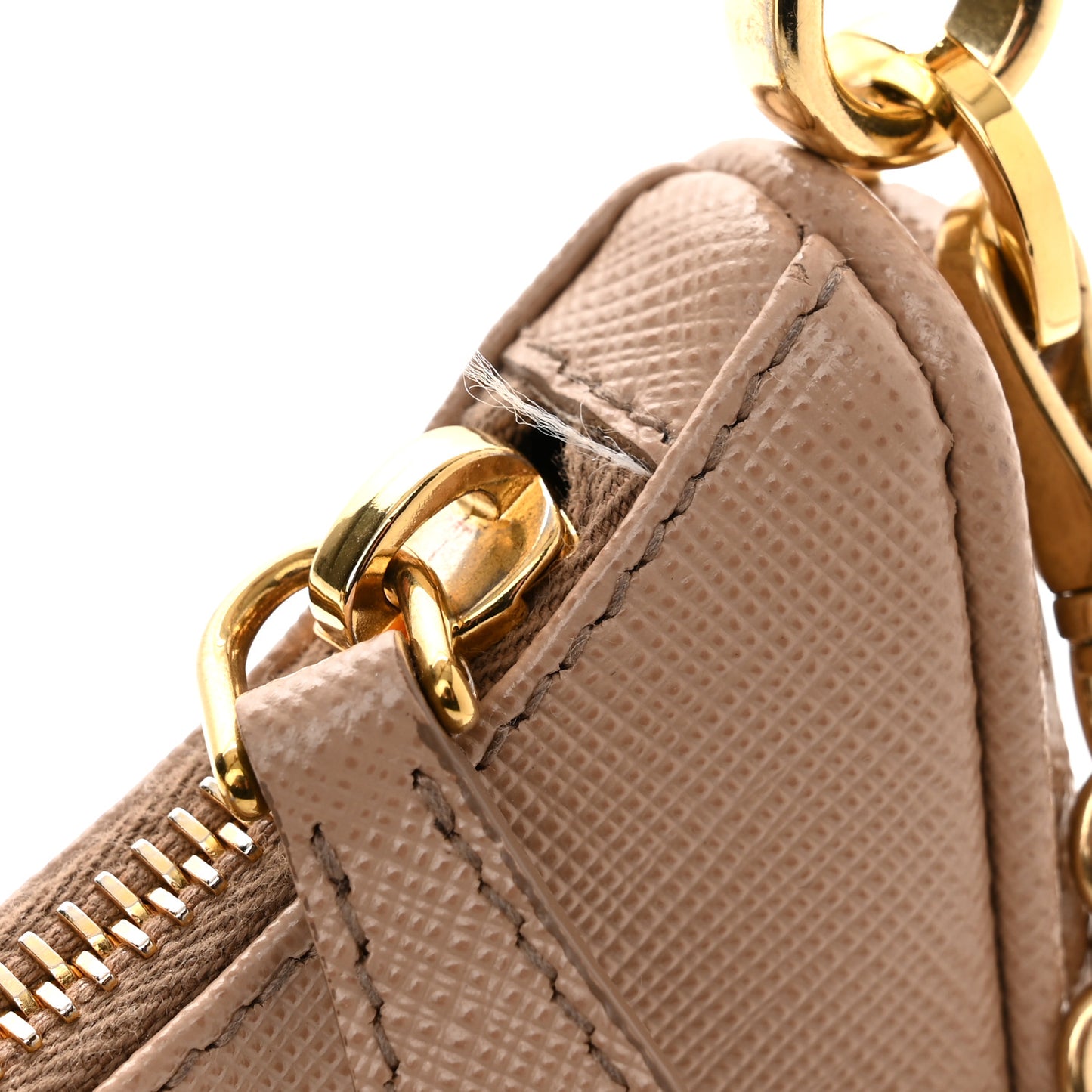 Saffiano Lux Re-Edition 2005 Shoulder Bag Cammeo