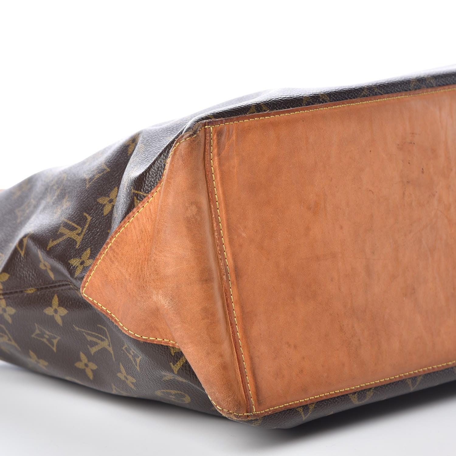 Louis Vuitton Monogram Cabas Mezzo 5 of 8