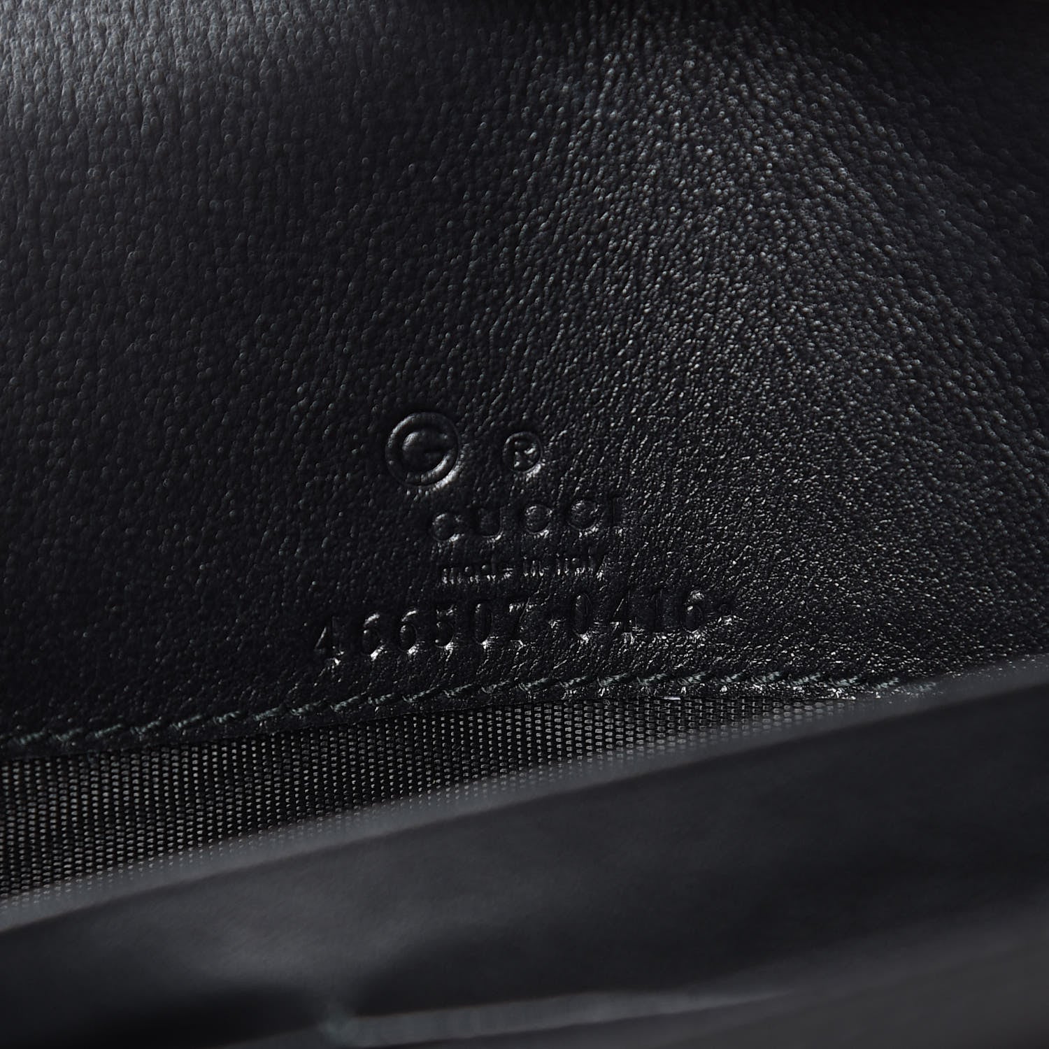Gucci Microguccissima Crossbody Wallet Black 6 of 10