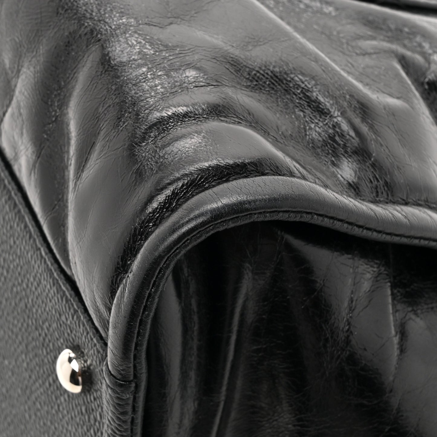 Glazed Calfskin Medium Deauville Tote Black