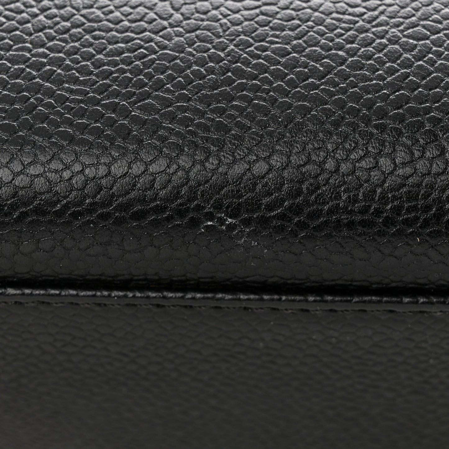 Caviar CC Shoulder Bag Black