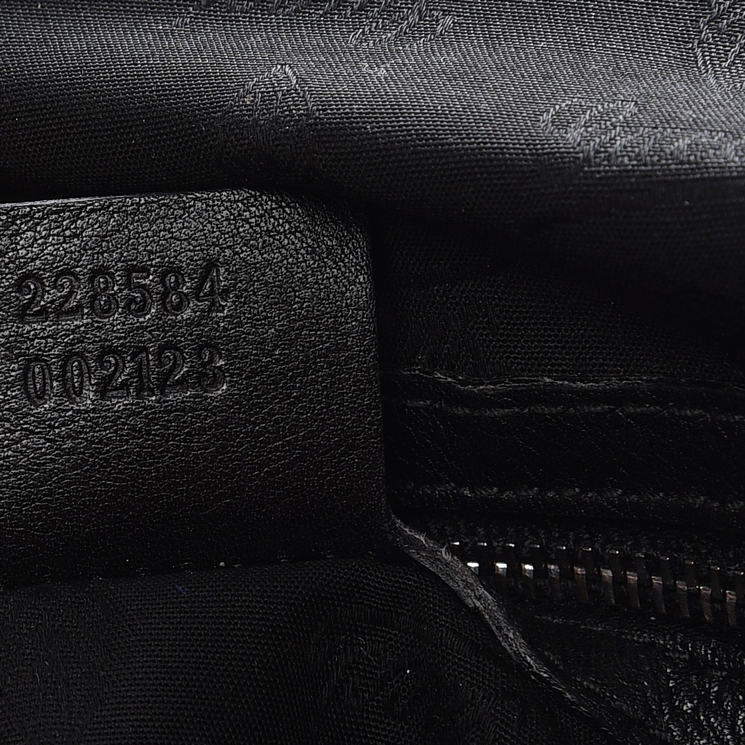 Gucci Guccissima Icon Bit Shoulder Bag Black 8 of 9