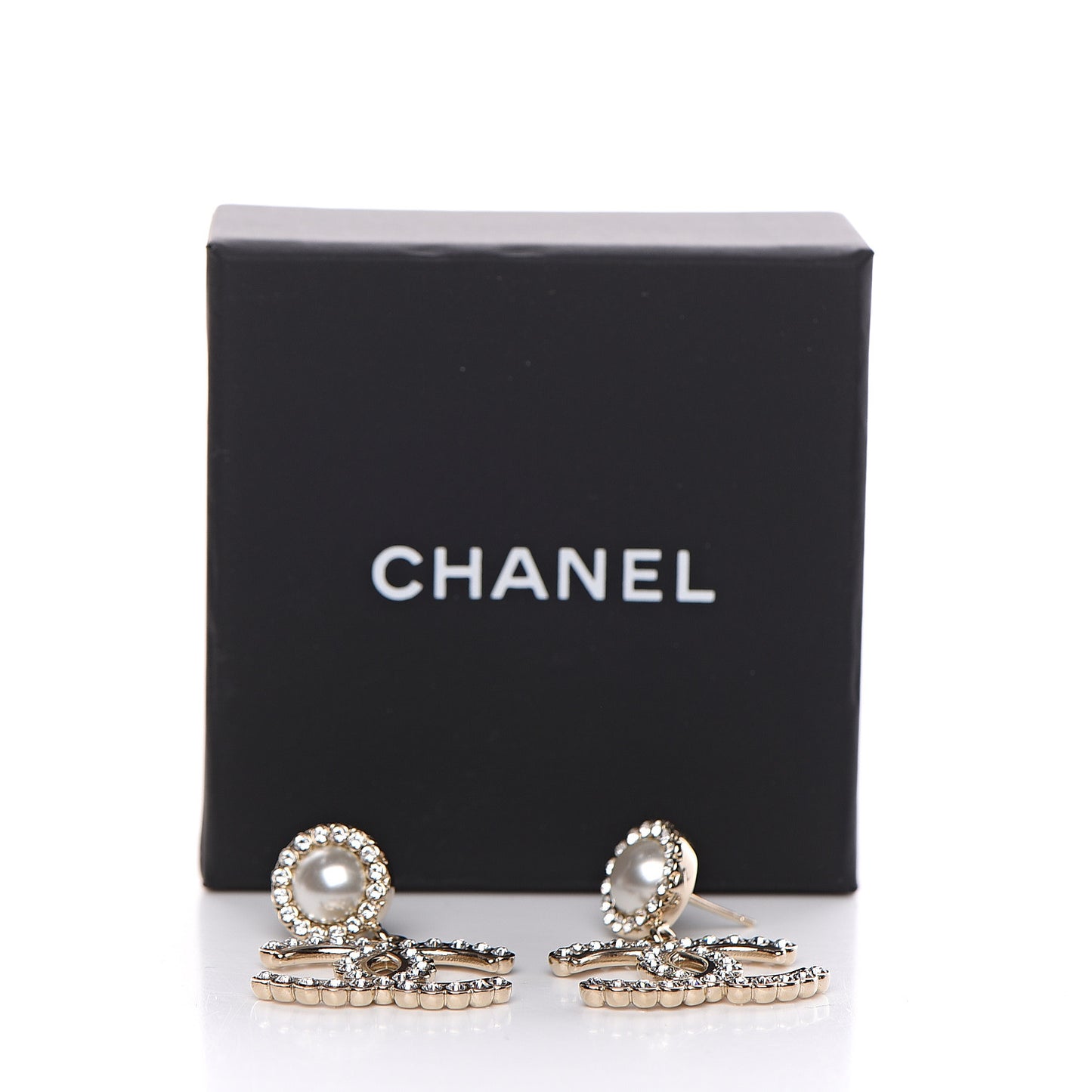 Crystal Pearl Bow-tiful CC Drop Earrings Gold