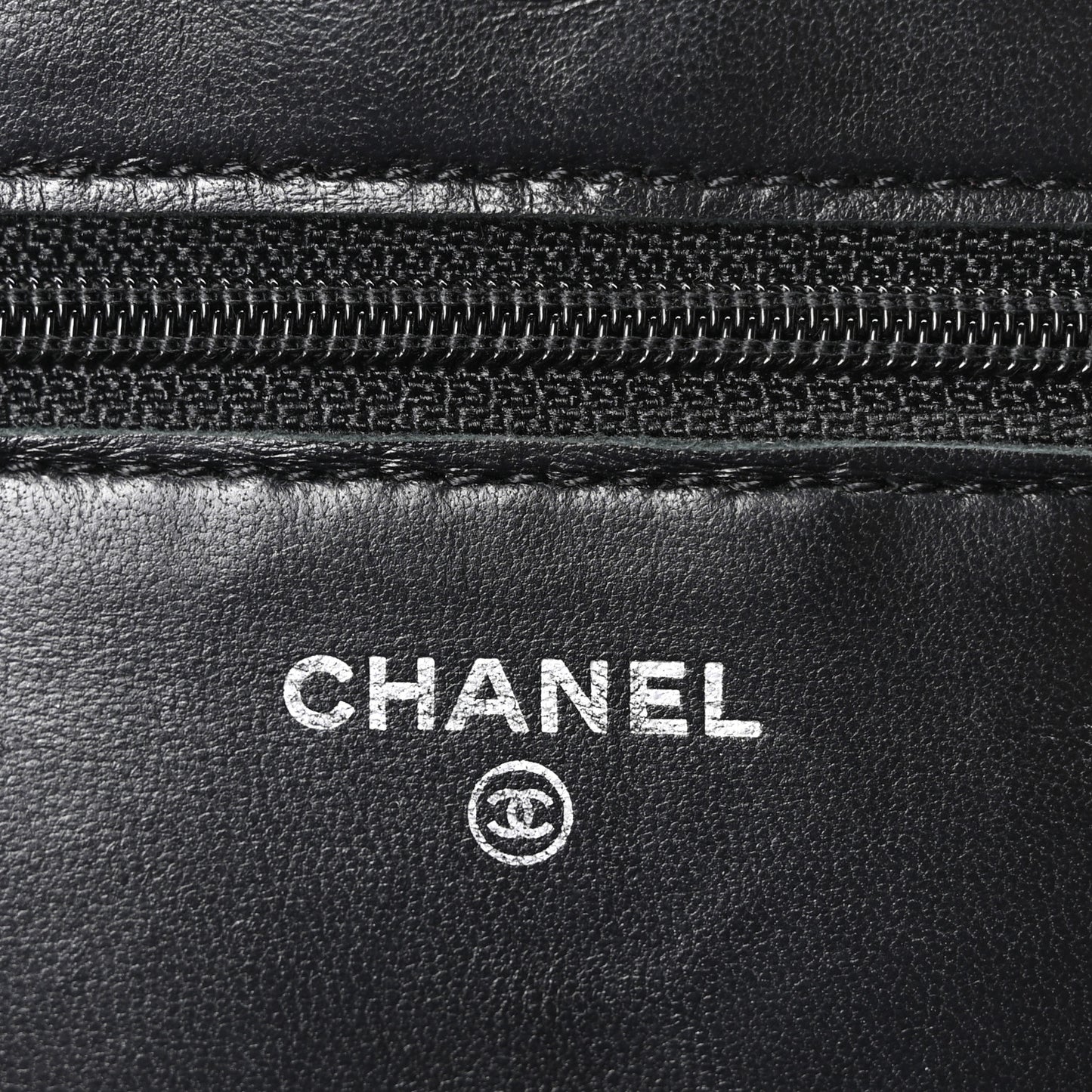 Lambskin Quilted Wallet On Chain WOC Black