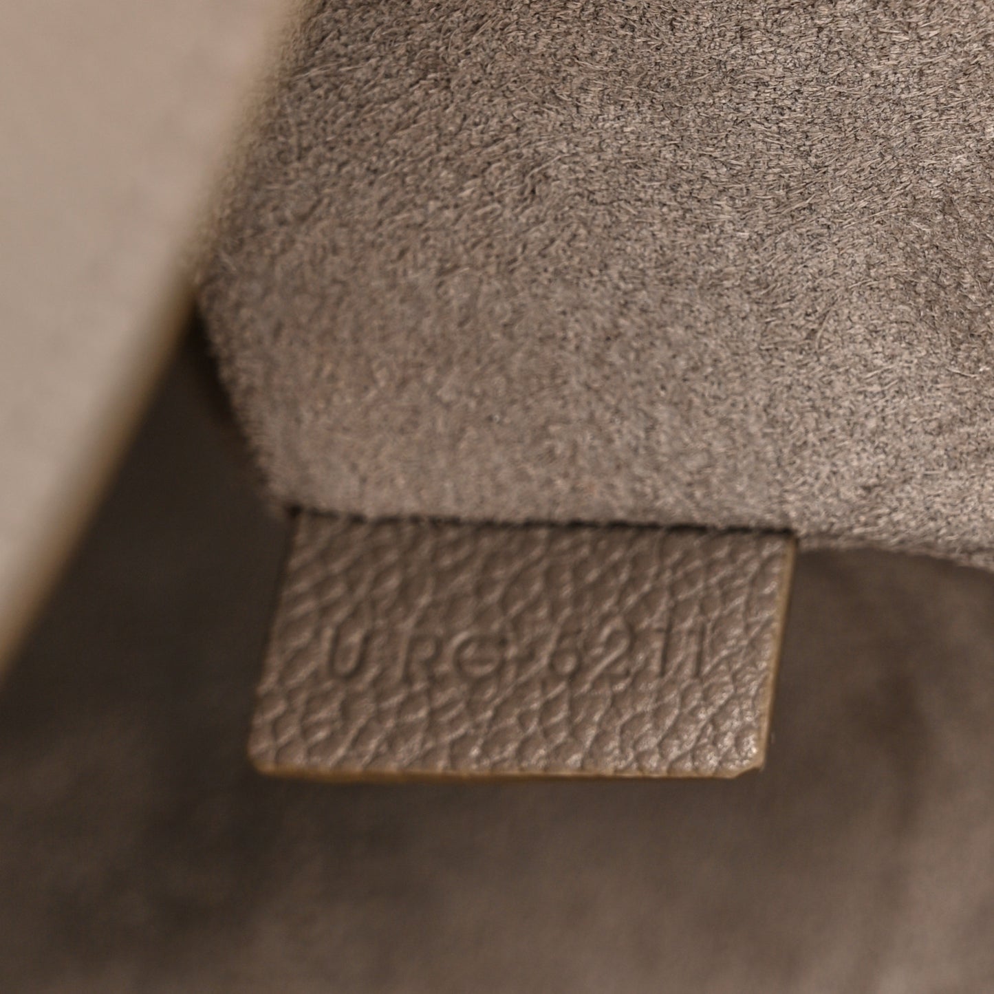 Supple Grained Calfskin Bucket 16 Bag Pebble