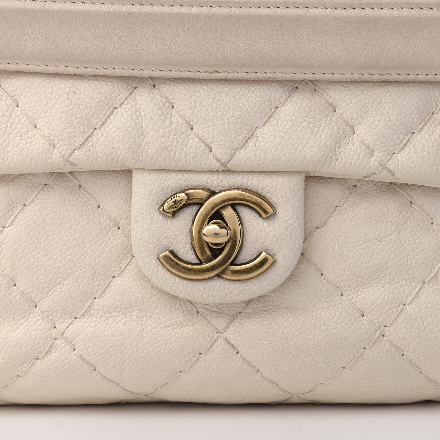 Crumpled Grained Calfskin Coco Pleats Messenger Flap Ivory