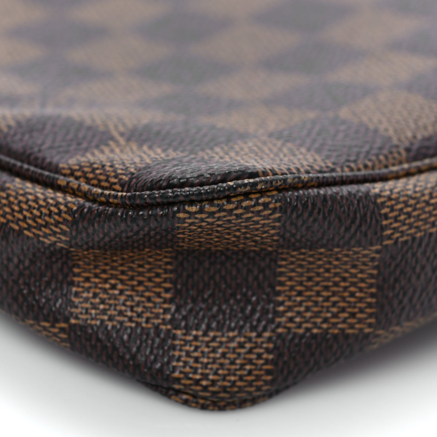 Damier Ebene Pochette Accessories