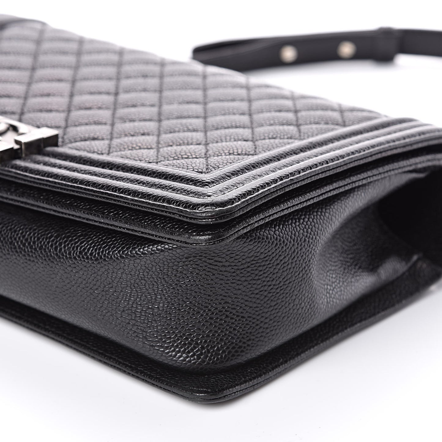 Caviar Quilted New Medium Boy Flap Black