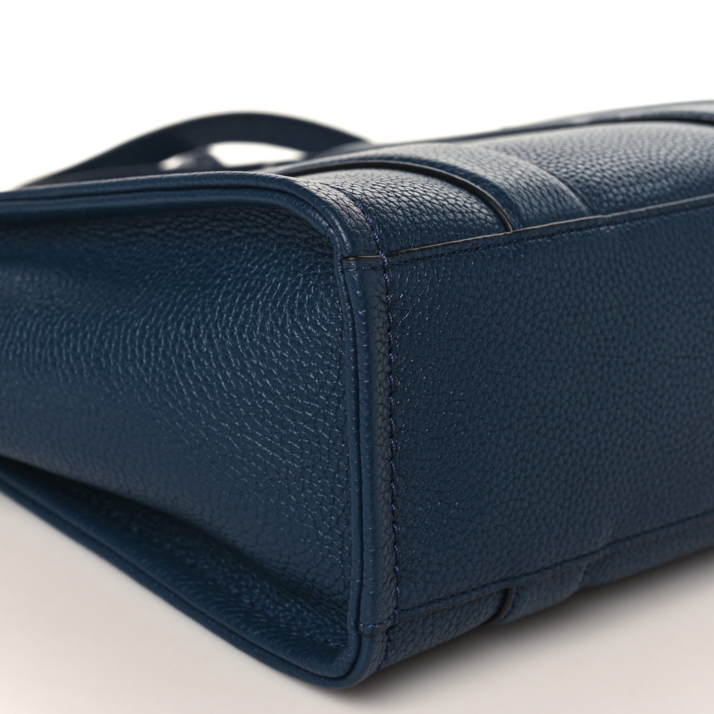Grained Calfskin Small The Tote Bag Blue Sea