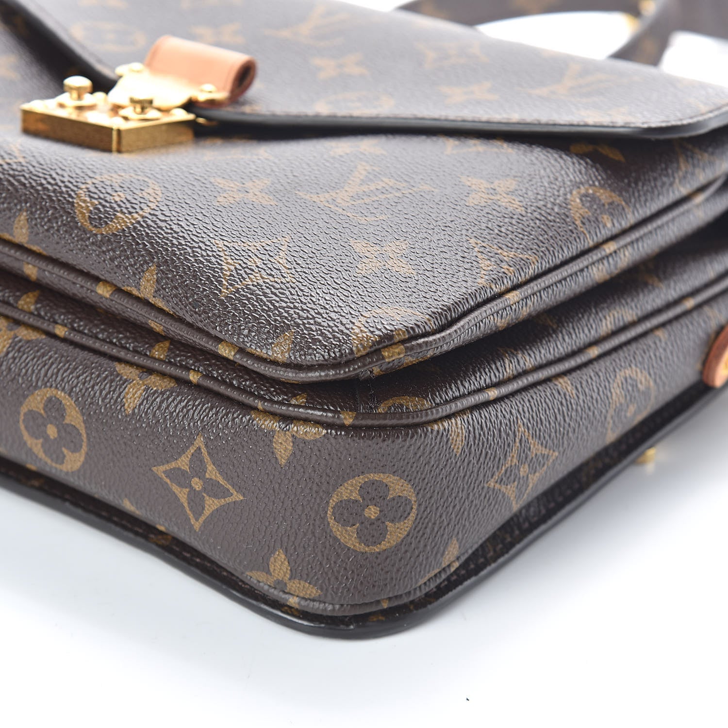 Louis Vuitton Monogram Pochette Metis 9 of 9