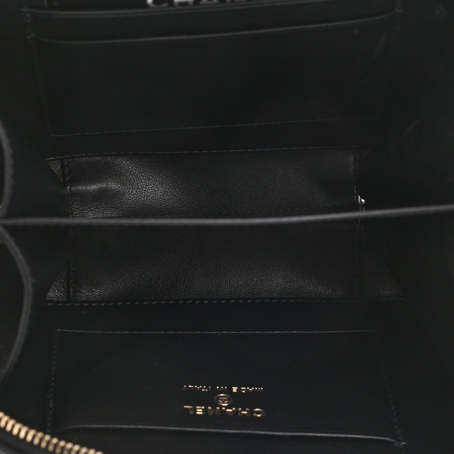 Caviar Quilted CC Filigree Vanity Clutch With Chain Black
