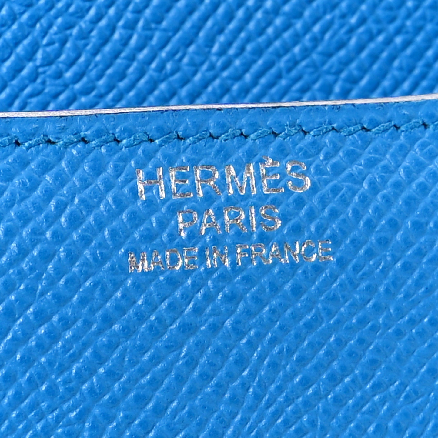 Epsom Constance 24 Bleu Frida