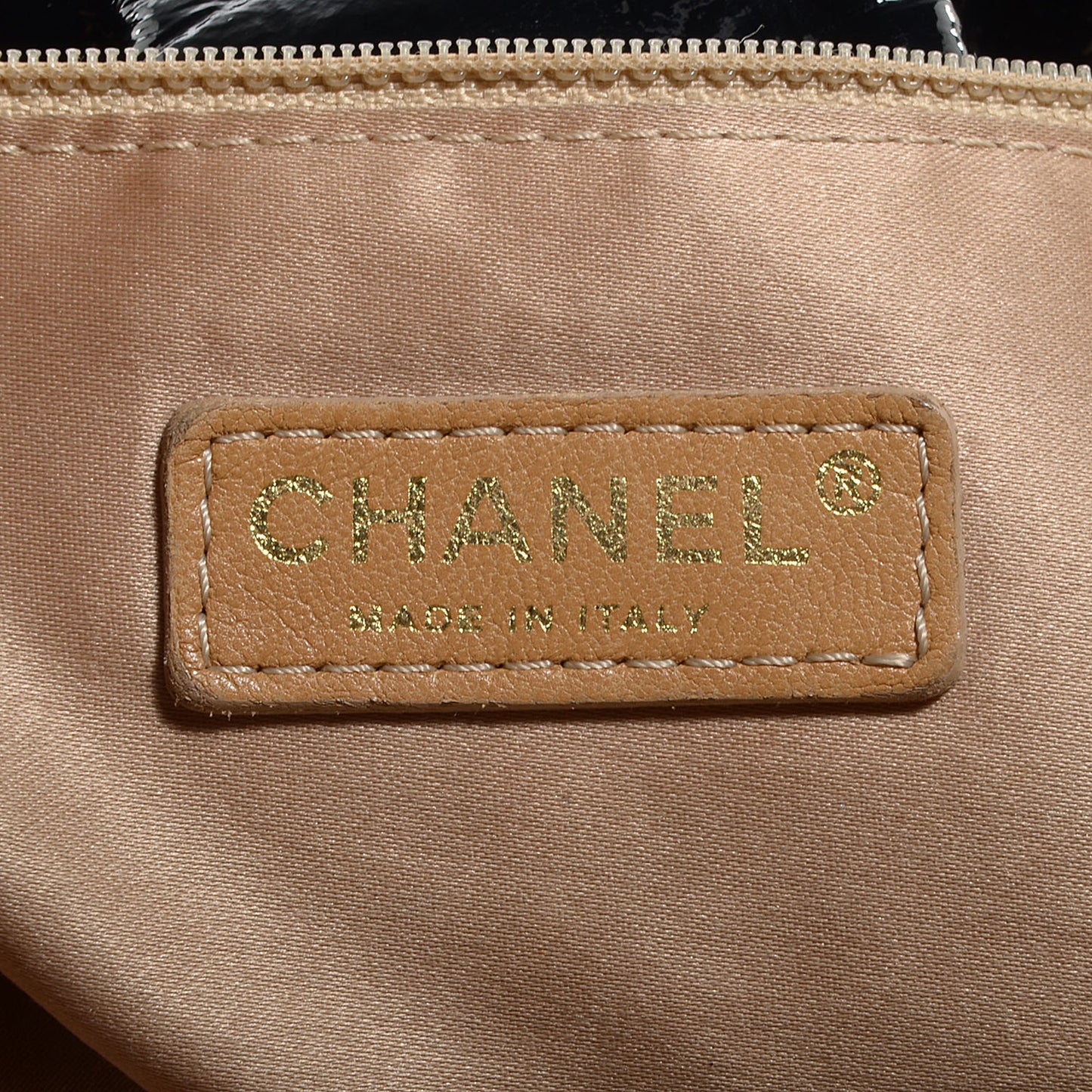 Vinyl Rock and Chain Large Flap Black