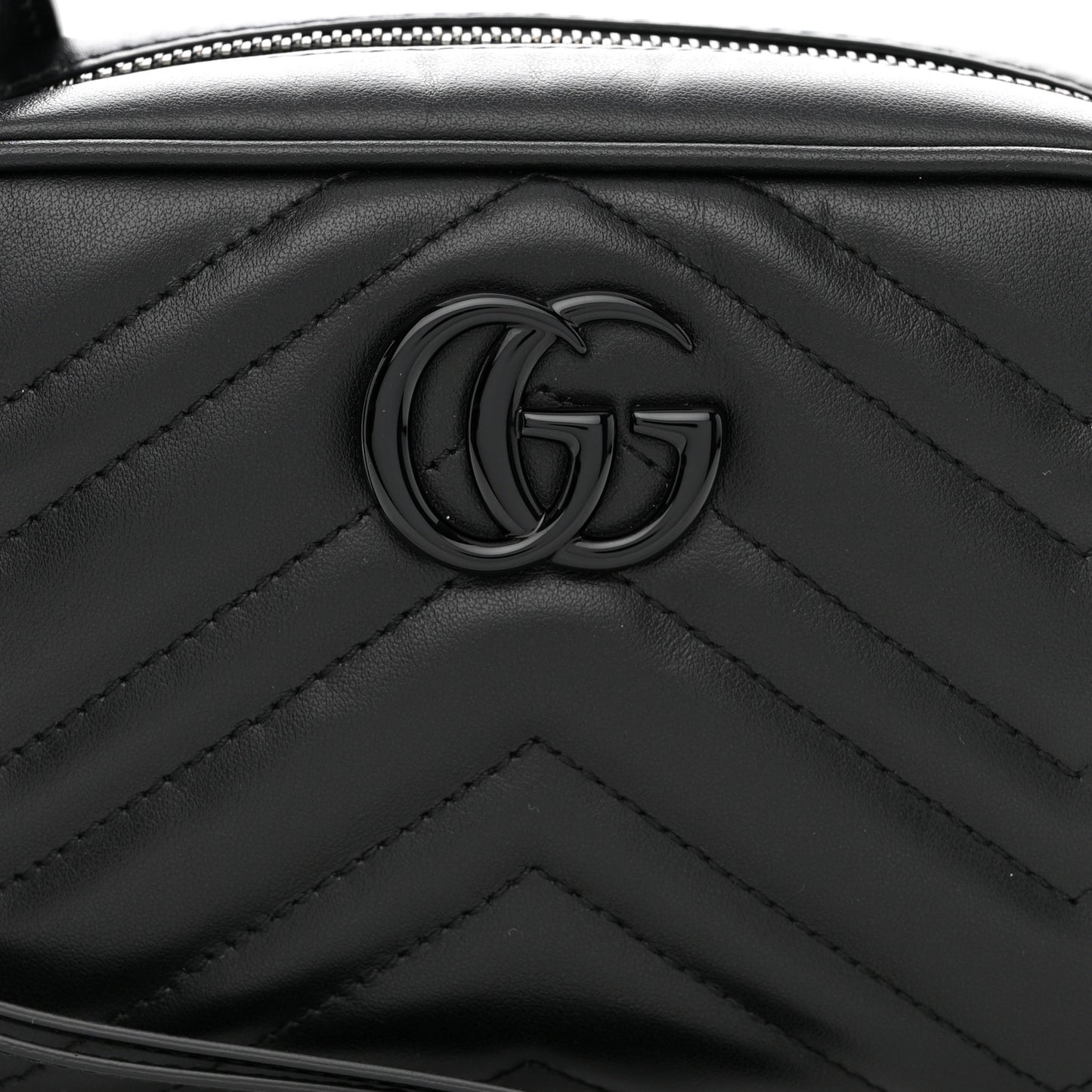 Calfskin Matelasse Monochrome Mini GG Marmont Chain Shoulder Bag Black