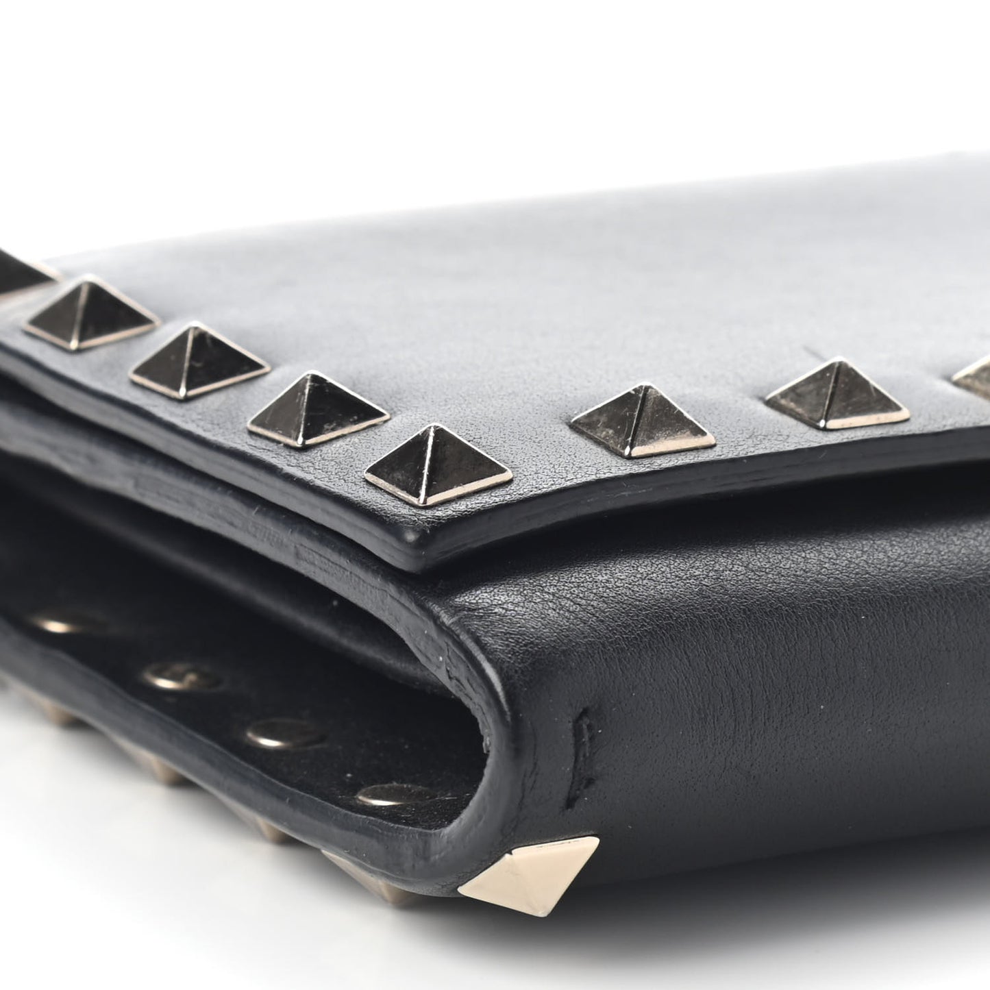 Vitello Rockstud Flap Wallet on Chain Black
