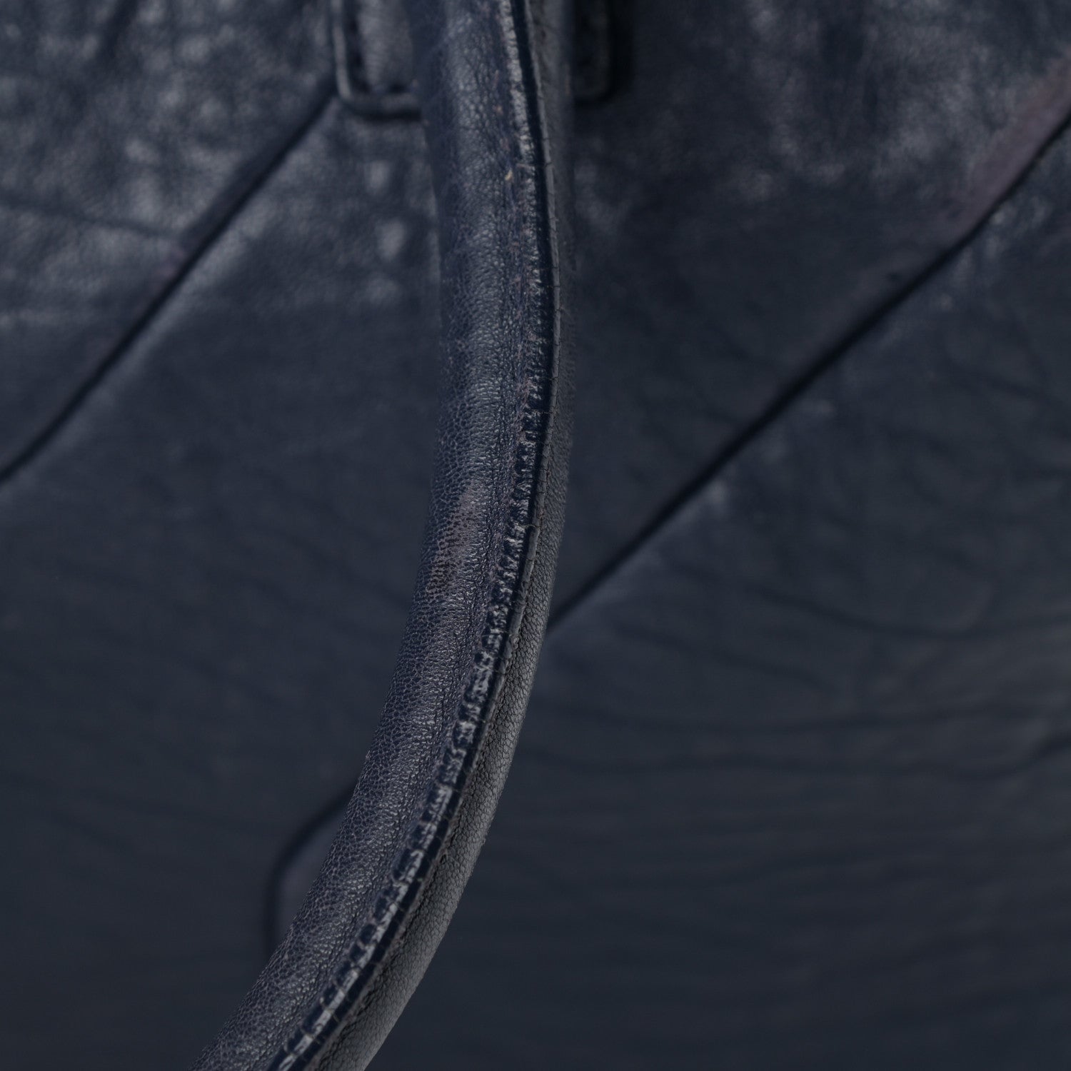 Saint Laurent Pebbled Lambskin Medium Easy Sac Navy 13 of 16
