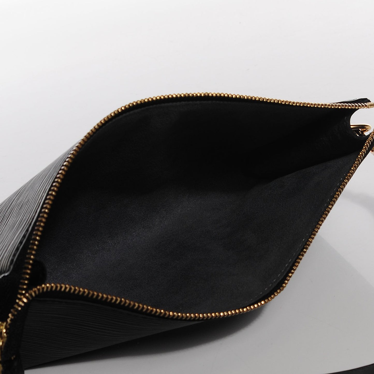 Epi Pochette Accessories 24 Black