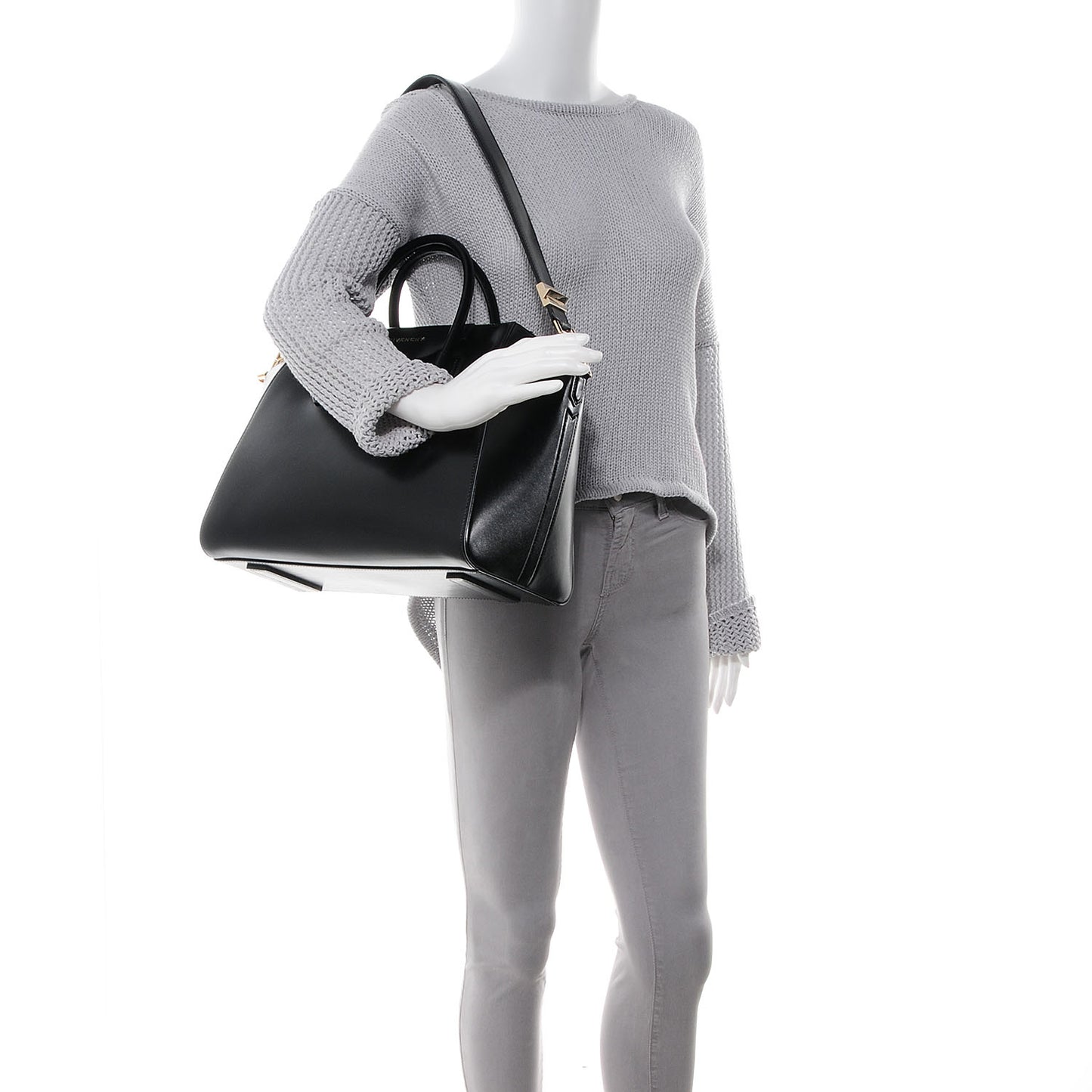 Shiny Lord Calfskin Medium Antigona Black