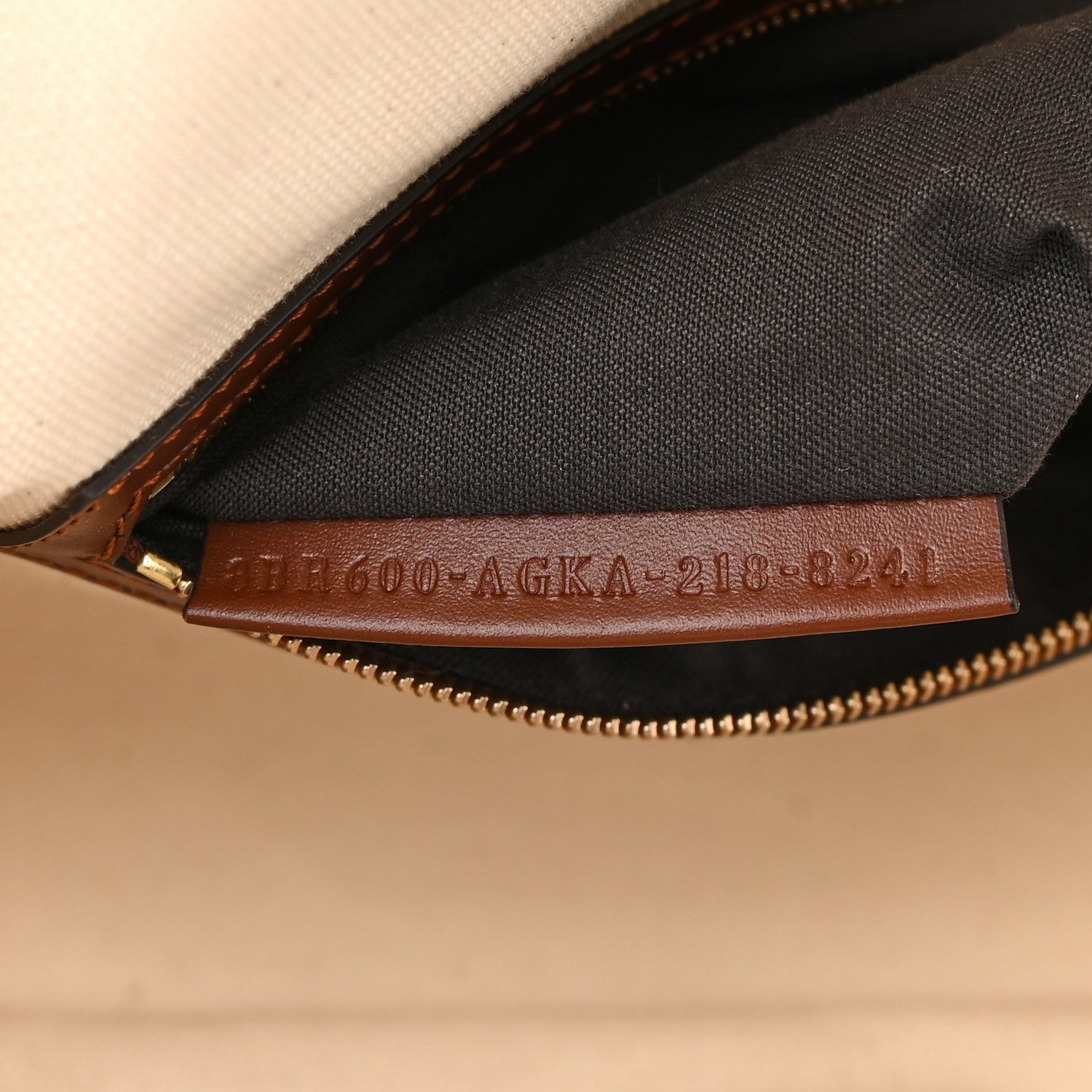 Fendi X SARA COLEMAN Canvas Vitello King Seta FF Fish Eye Embroidered Baguette Grezzo Multicolor Ghianda 7 of 14