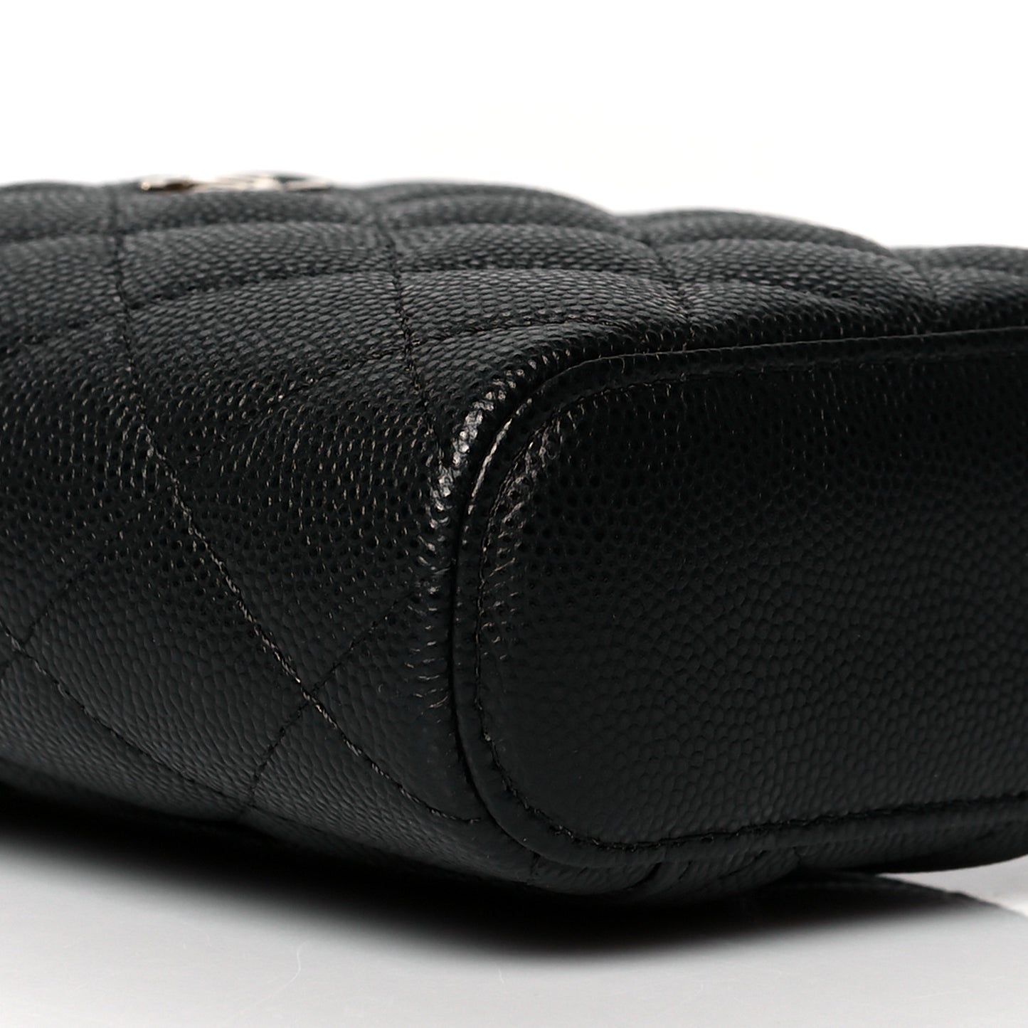 Caviar Quilted Small Vertical Coco Beauty Vanity Case With Chain Black