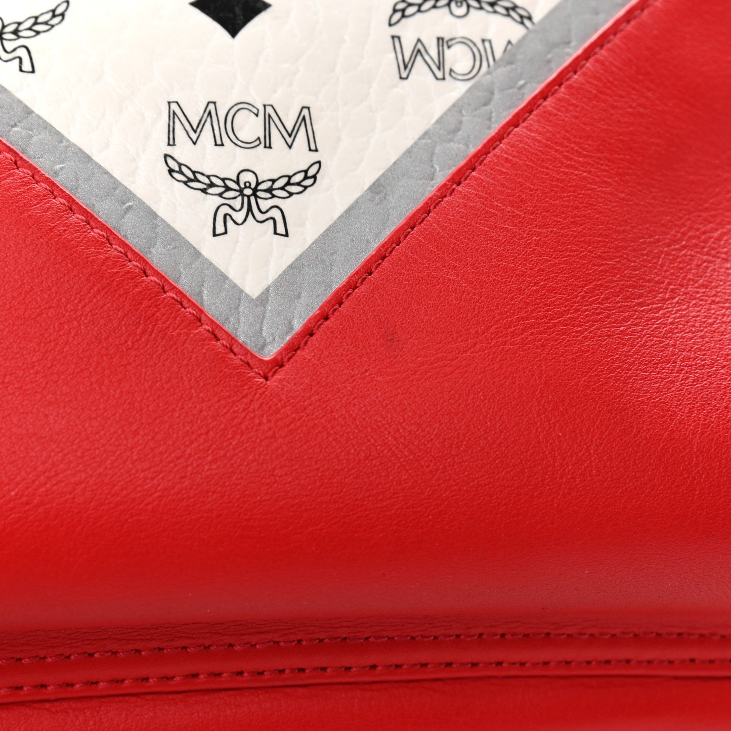 Visetos Chevron Medium Colorblock Stark Backpack Red