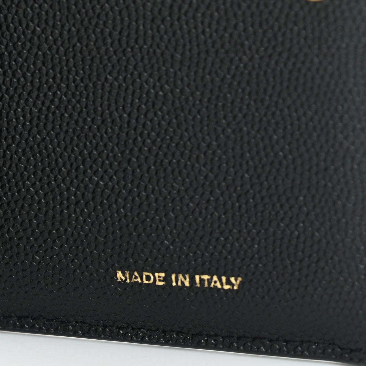 Grain De Poudre Monogram Bi-Fold Wallet Black