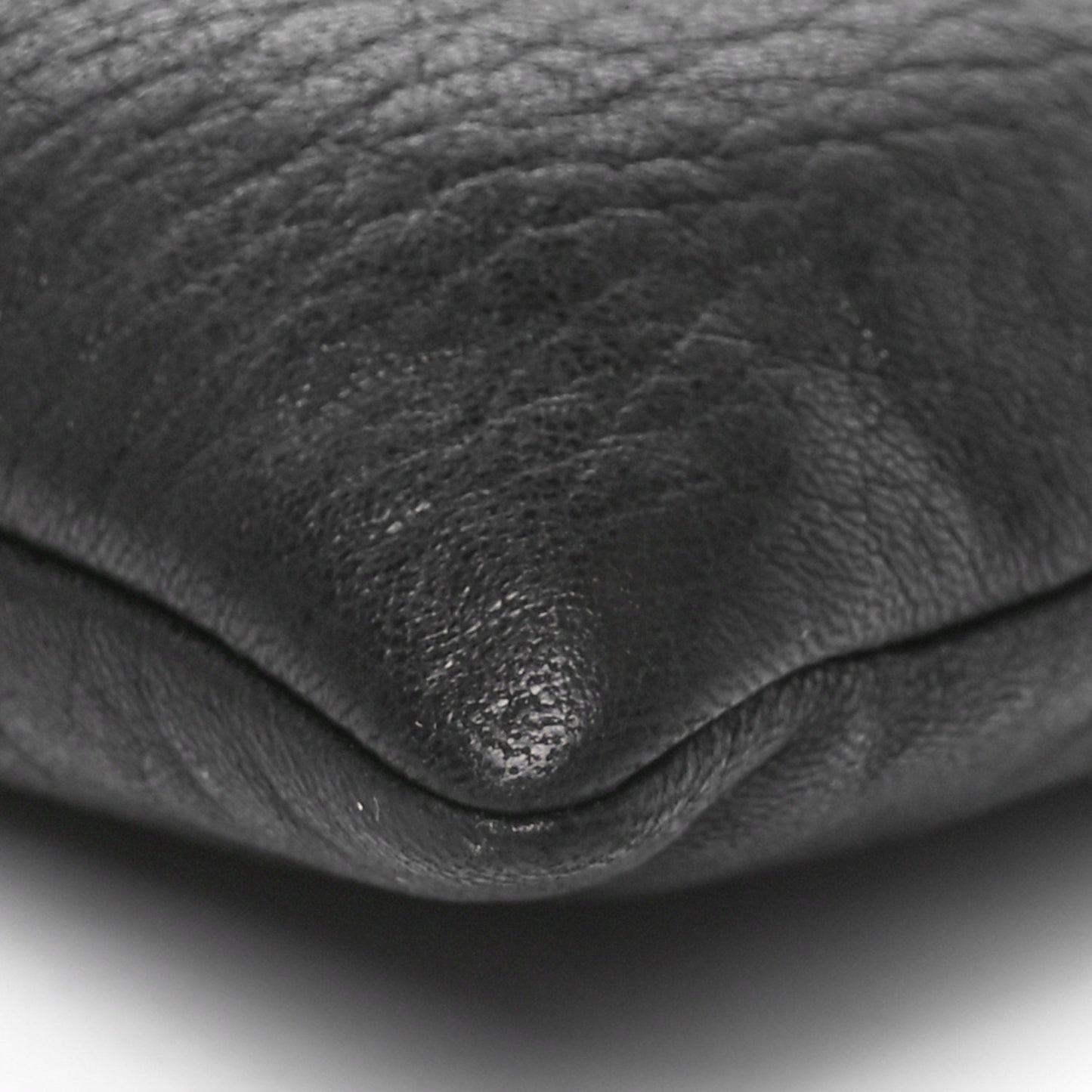 Lambskin Large Puffy Pouch Black