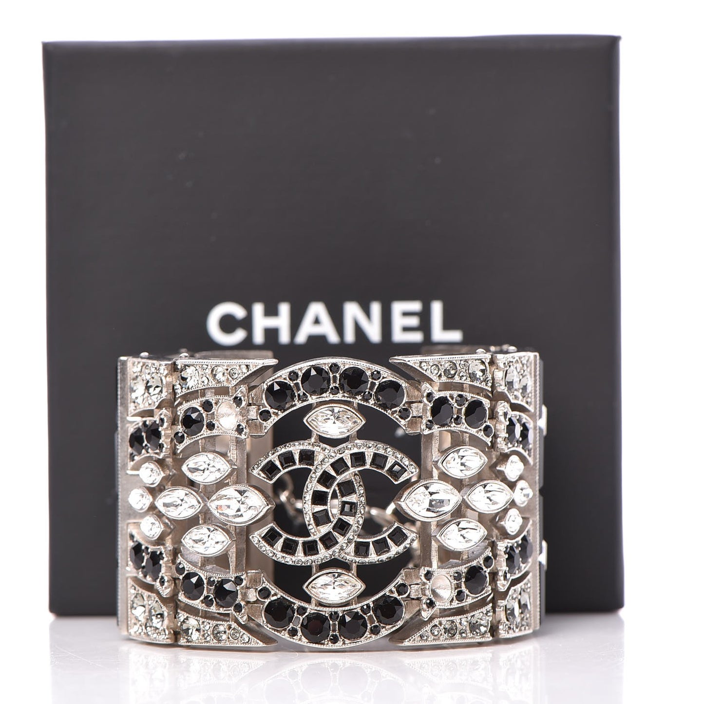 Crystal CC Wide Cuff Black Silver