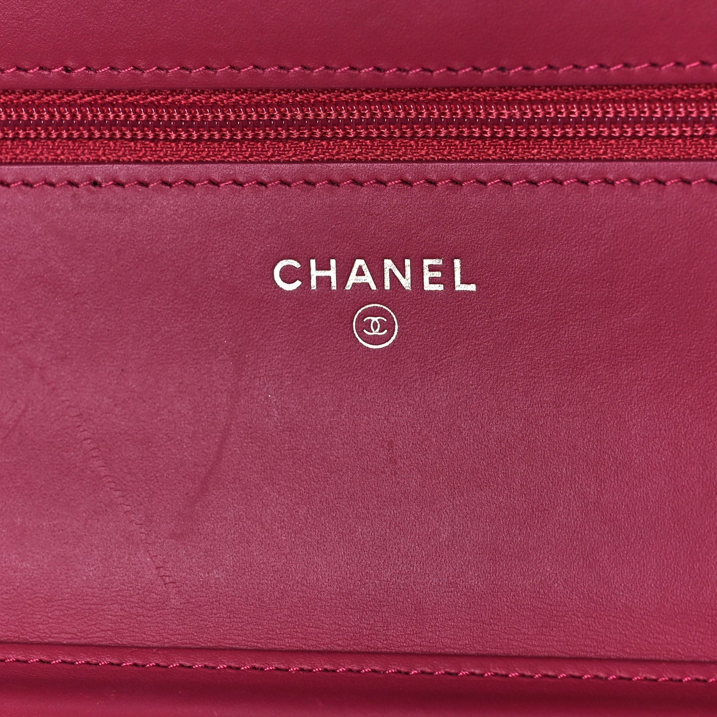 Patent Quilted Brilliant Wallet On Chain WOC Dark Pink