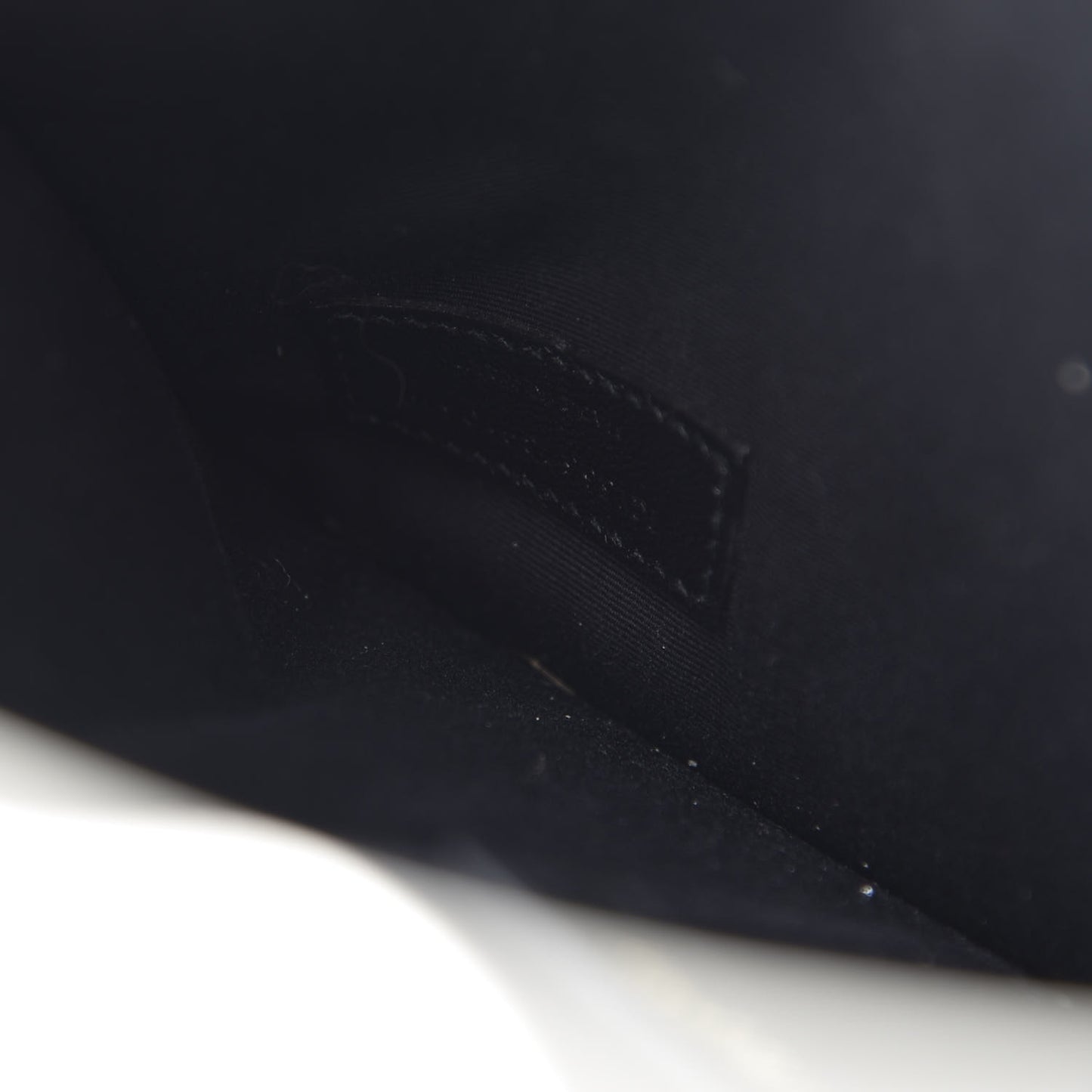 Smooth Shiny Calfskin Uptown Pouch Crema Soft