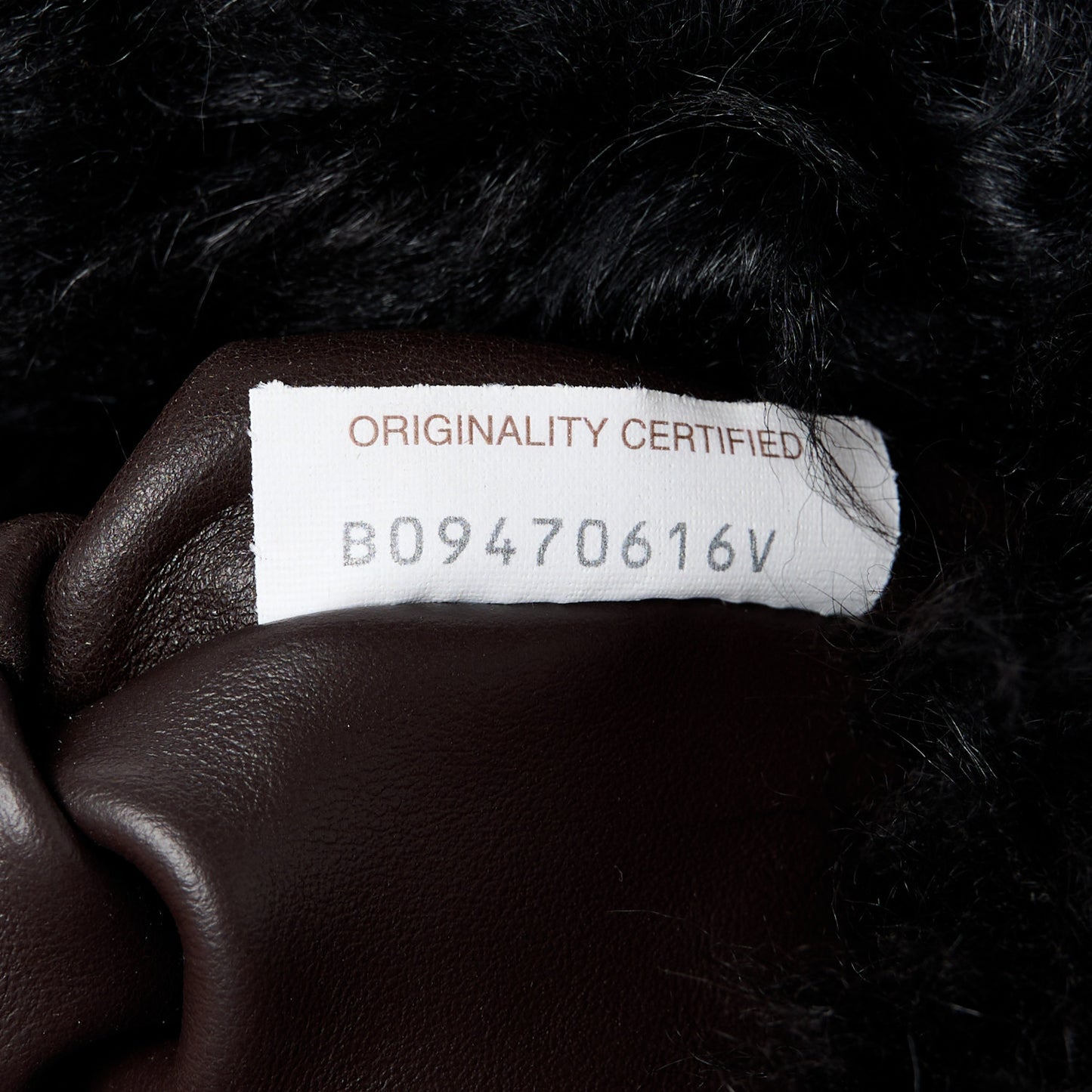Shearling Lambskin The Pouch Chain Black
