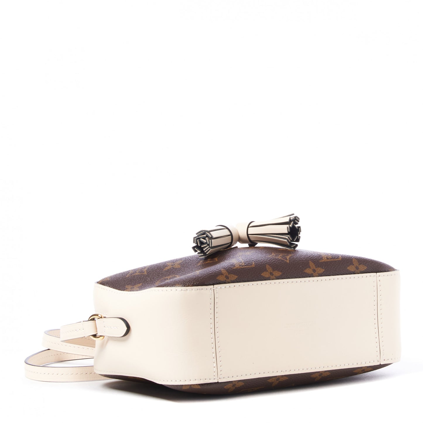 Monogram Saintonge Creme