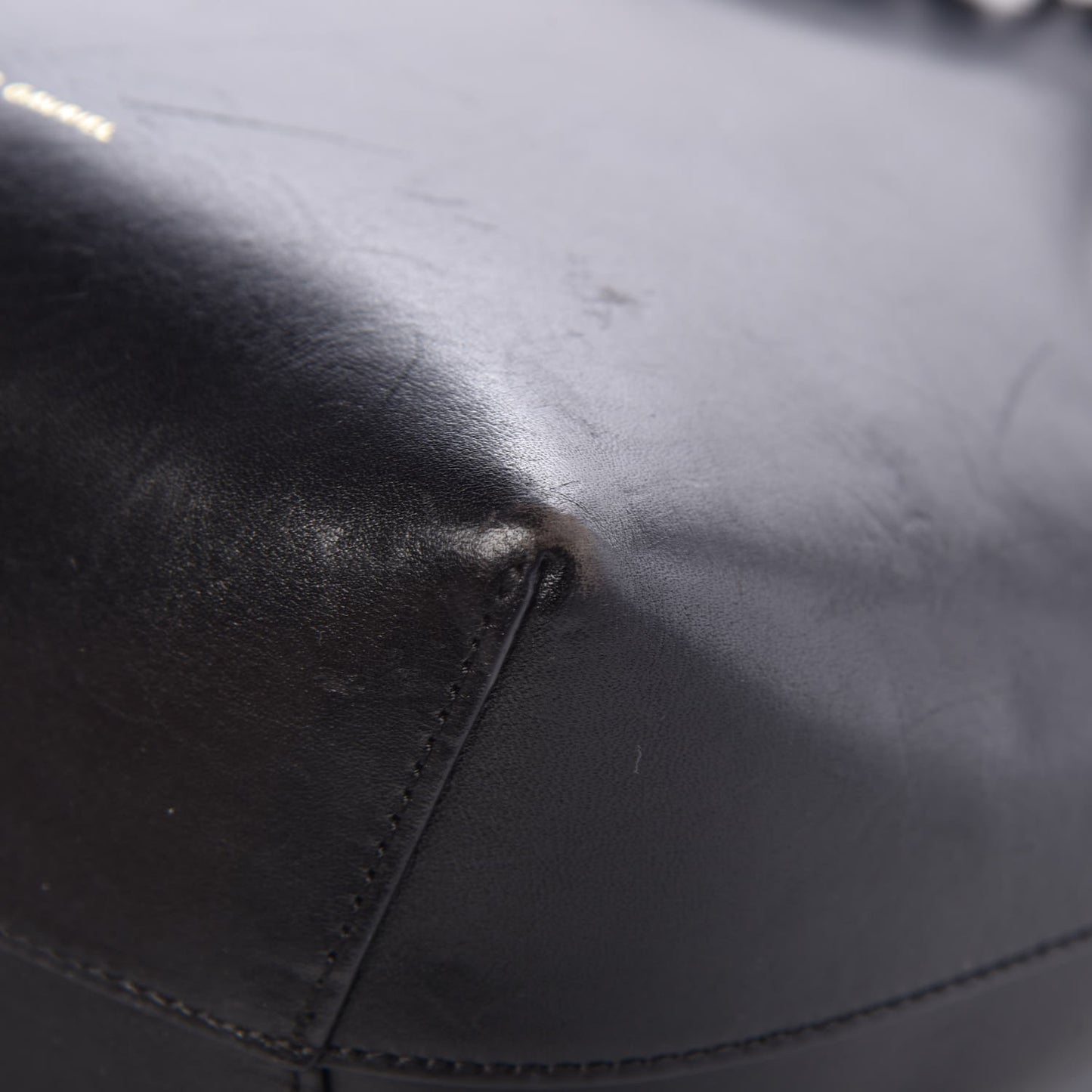Vegetable Tanned Calfskin Mini Bucket Bag Black Flamma