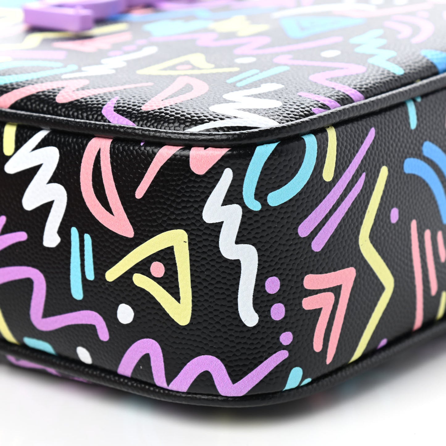 Grain De Poudre Medium Classic Monogram Multicolor Graphic Print Lou Camera Bag Black