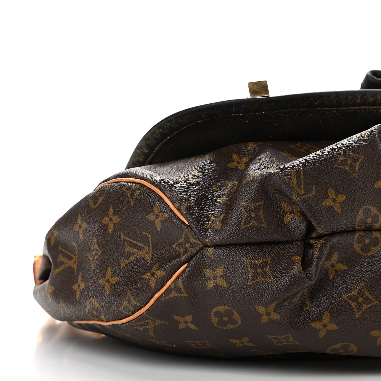 Louis Vuitton Monogram Kalahari GM 7 of 15
