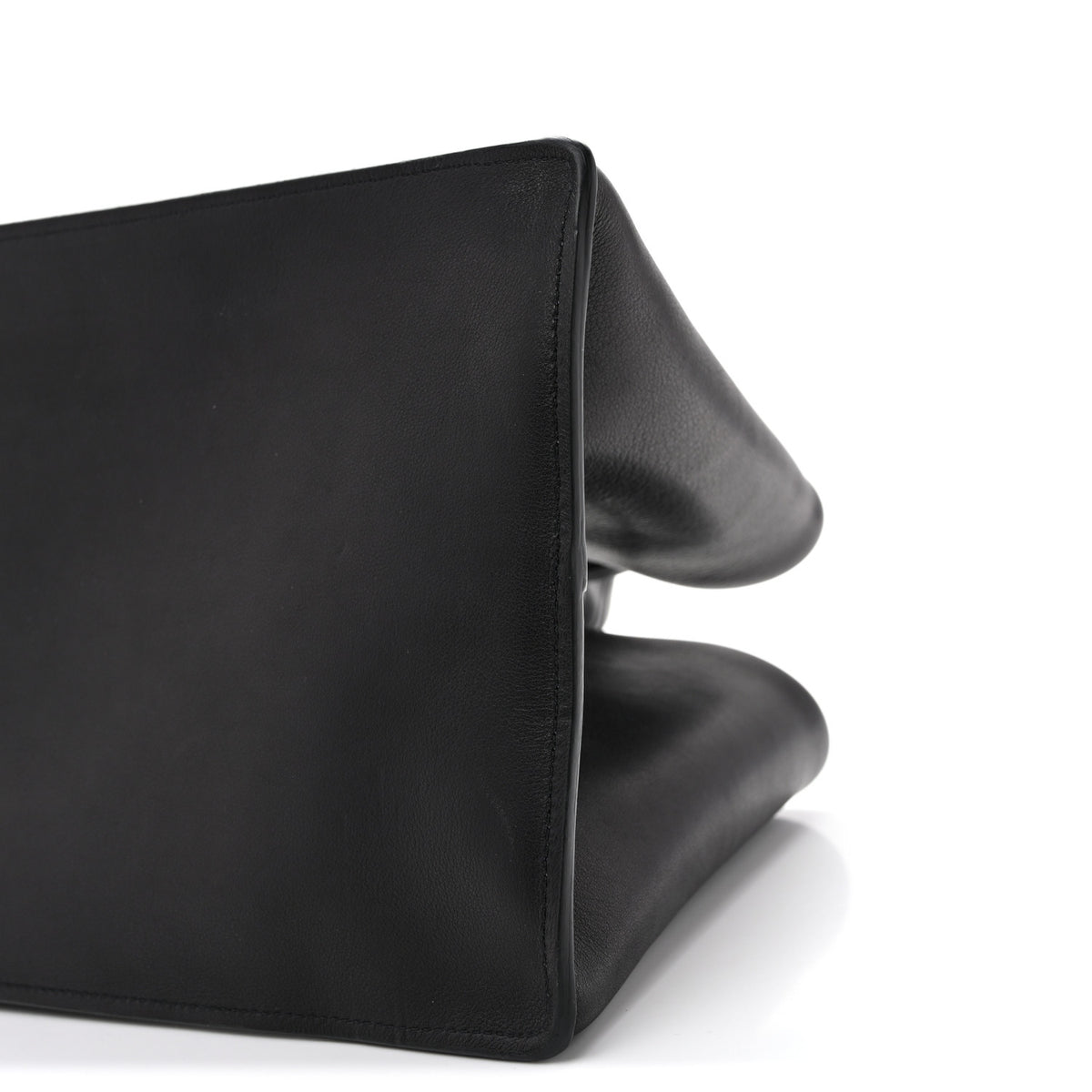 The Row Polished Saddle Calfskin Idaho Top Handle Black 9 of 11