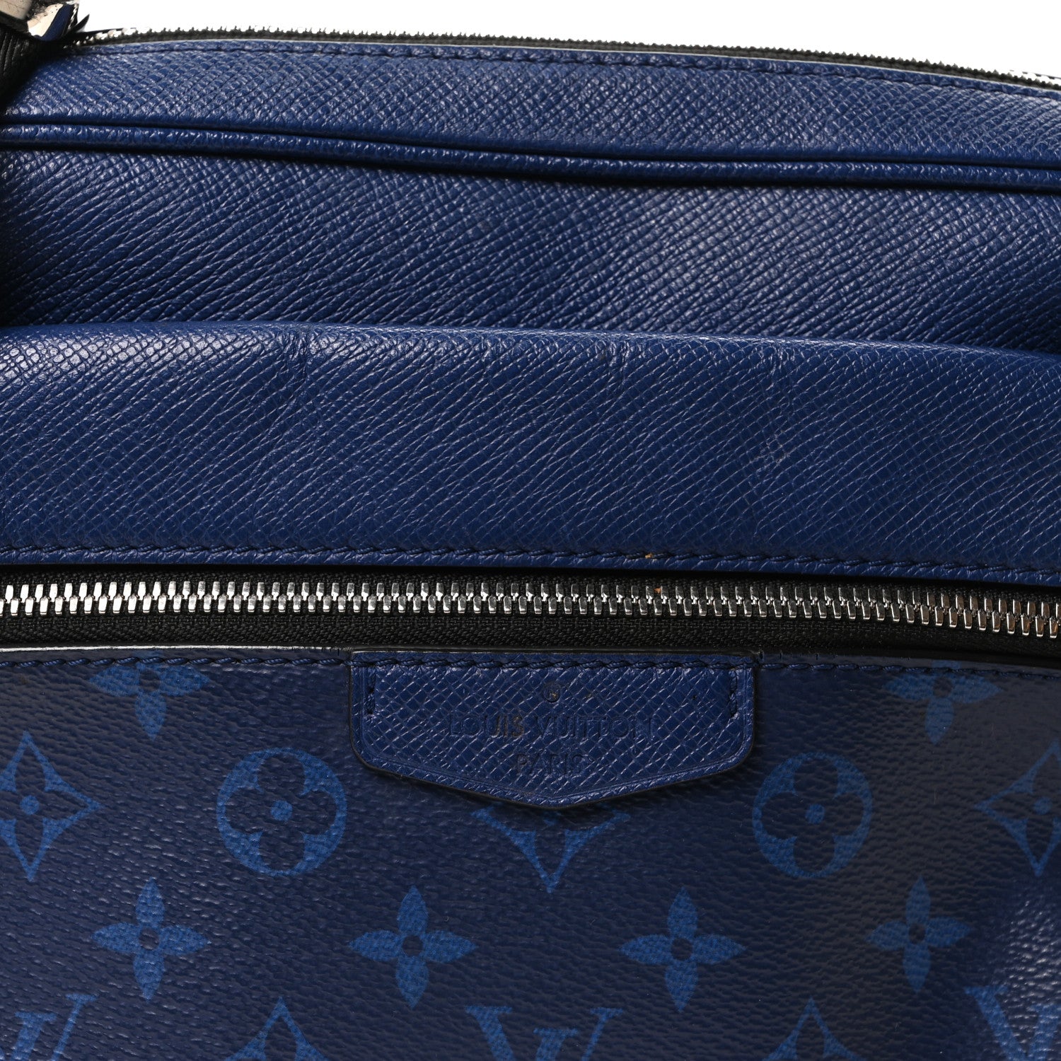 Louis Vuitton Taigarama Outdoor Messenger Cobalt 13 of 17