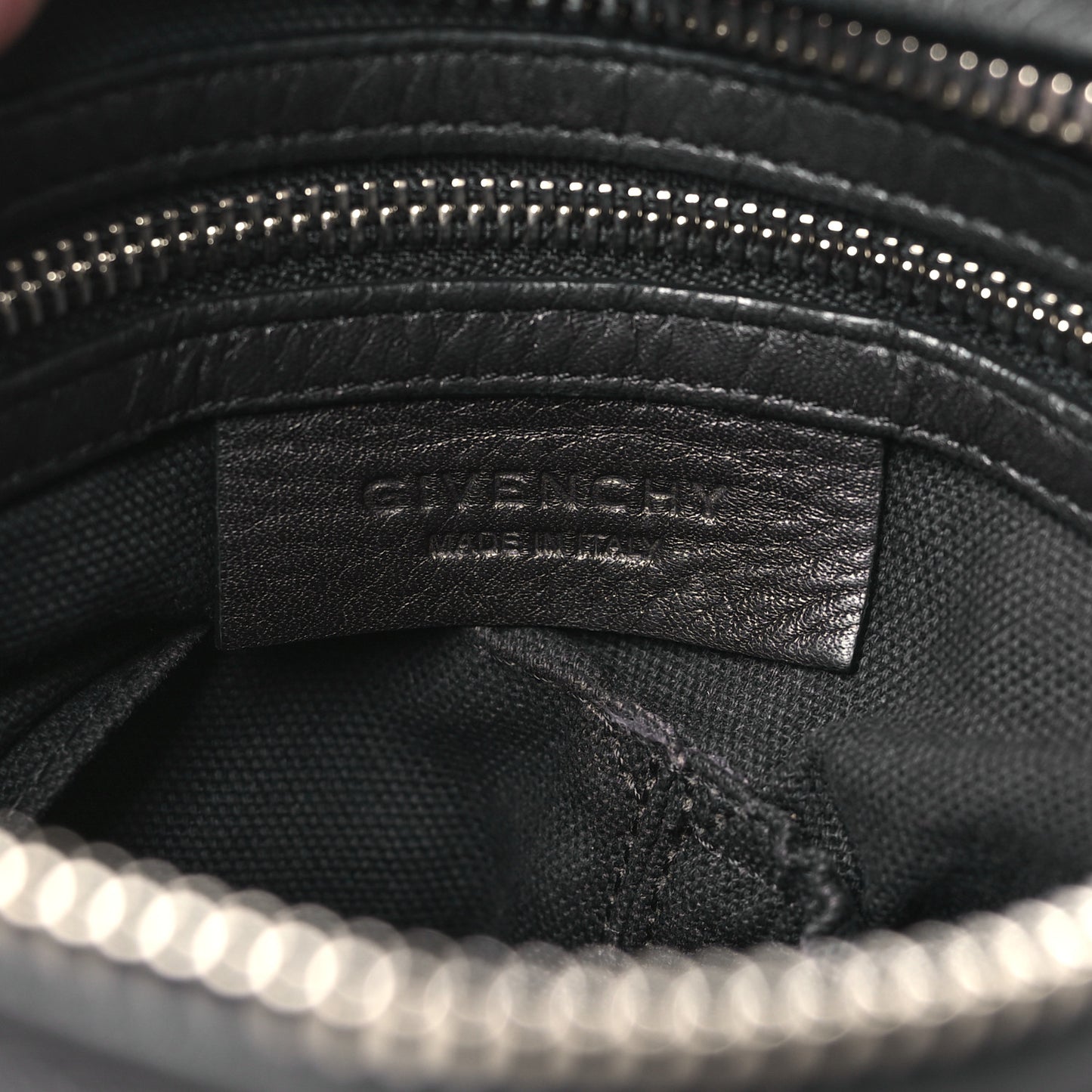 Calfskin Studded Medium Pandora Black