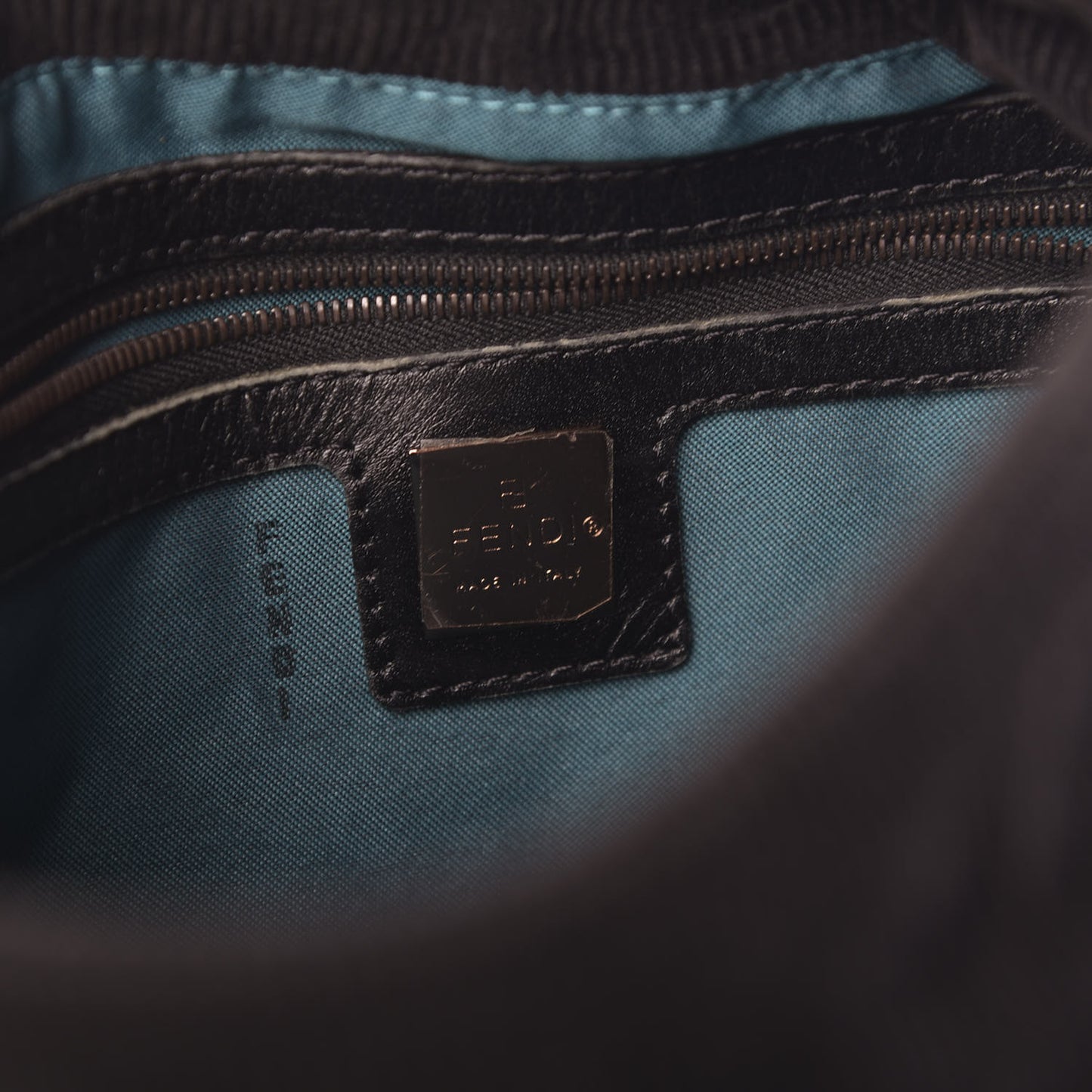Corduroy Mama Baguette Black
