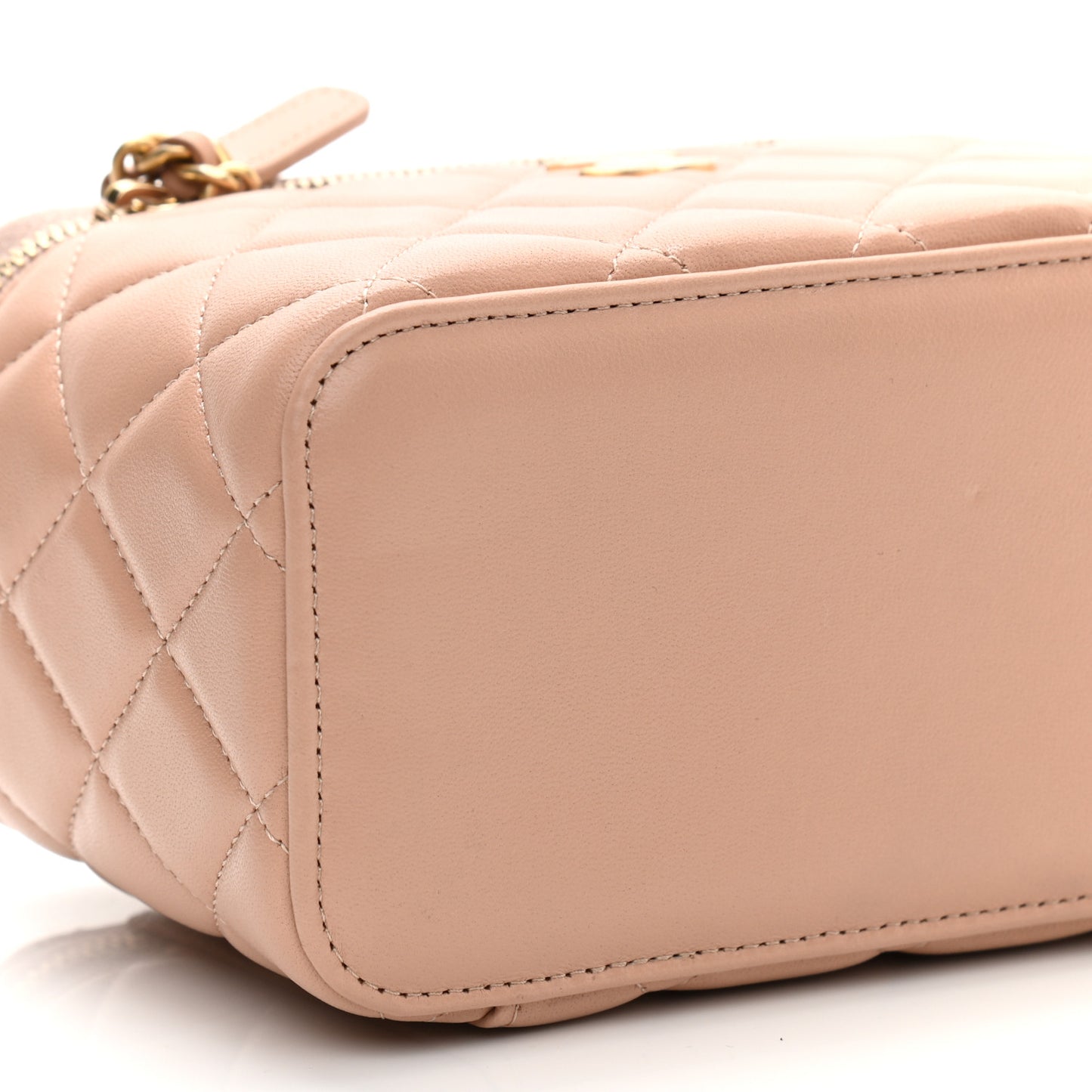 Lambskin Quilted Small Top Handle Vanity Case With Chain Beige
